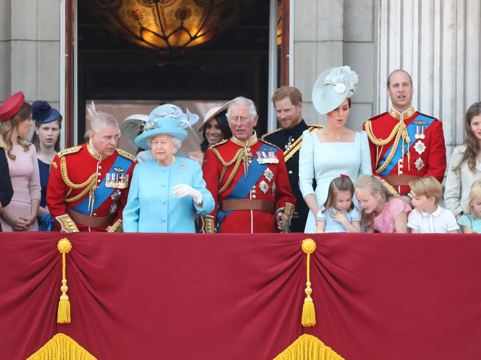 Meghan a Harry, keď ešte boli súčasťou kráľovskej rodiny. 