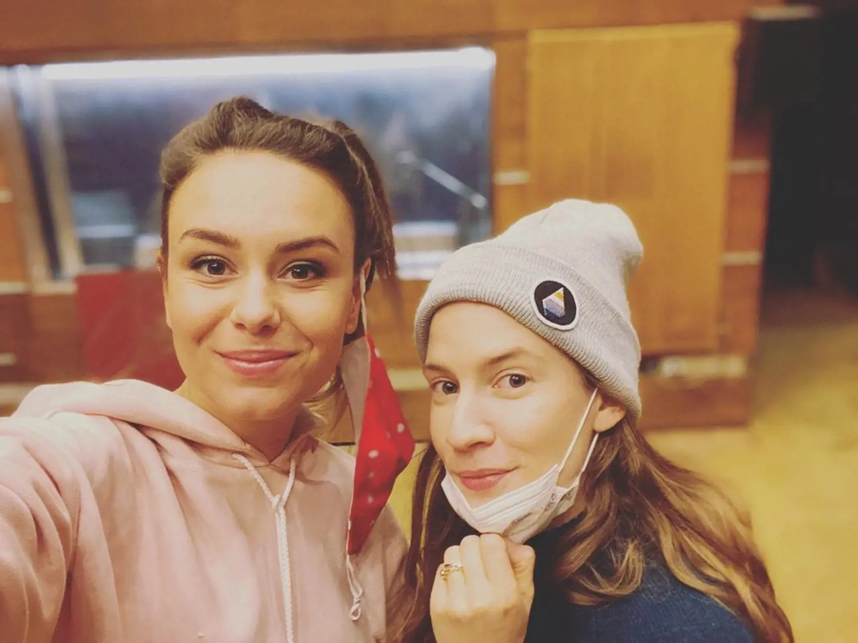 Dominika s herečkou Jankou Kovalčíkovou.