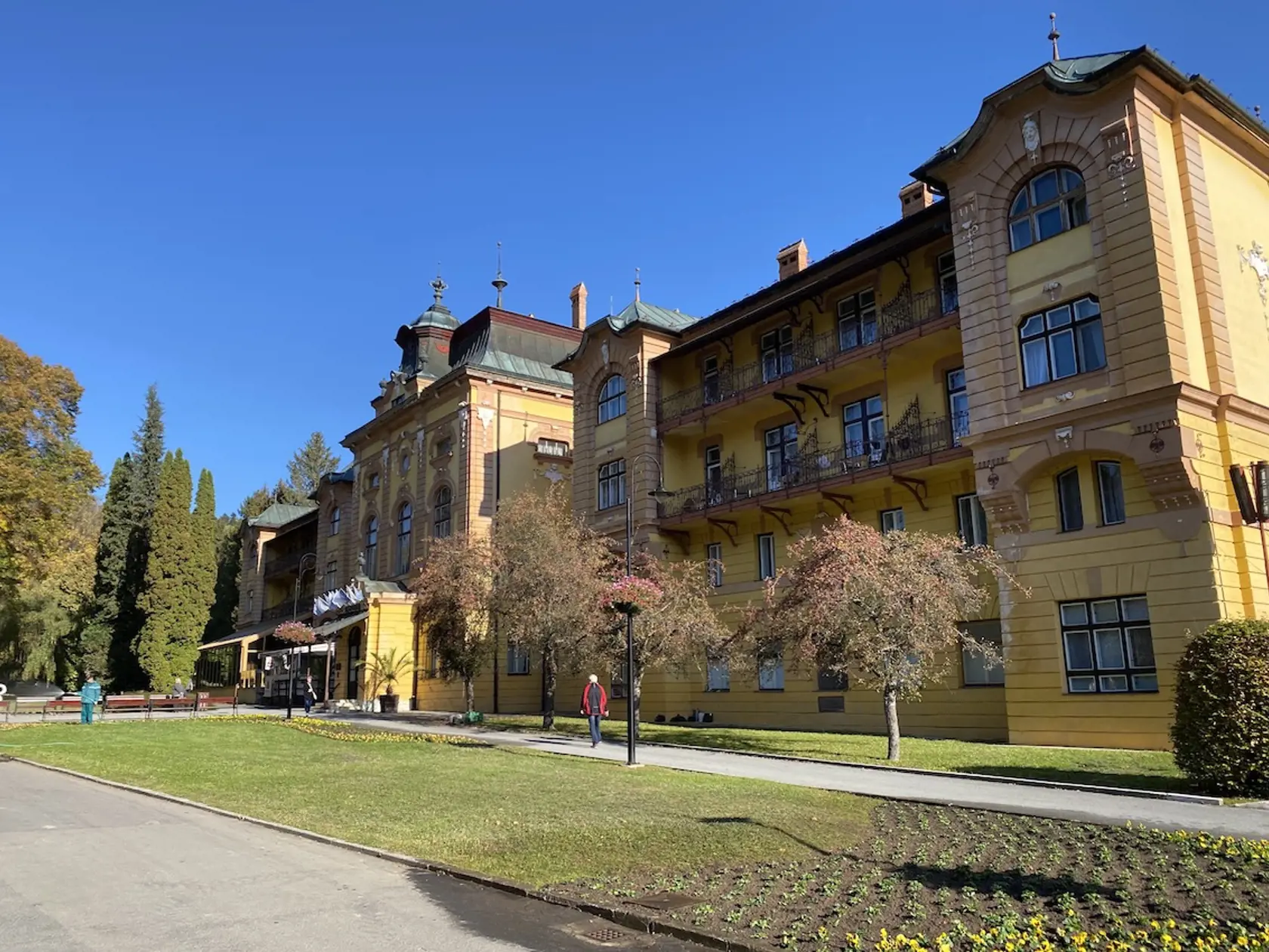 Hotel Astória tvorí dominantu Bardejovských kúpeľoch.