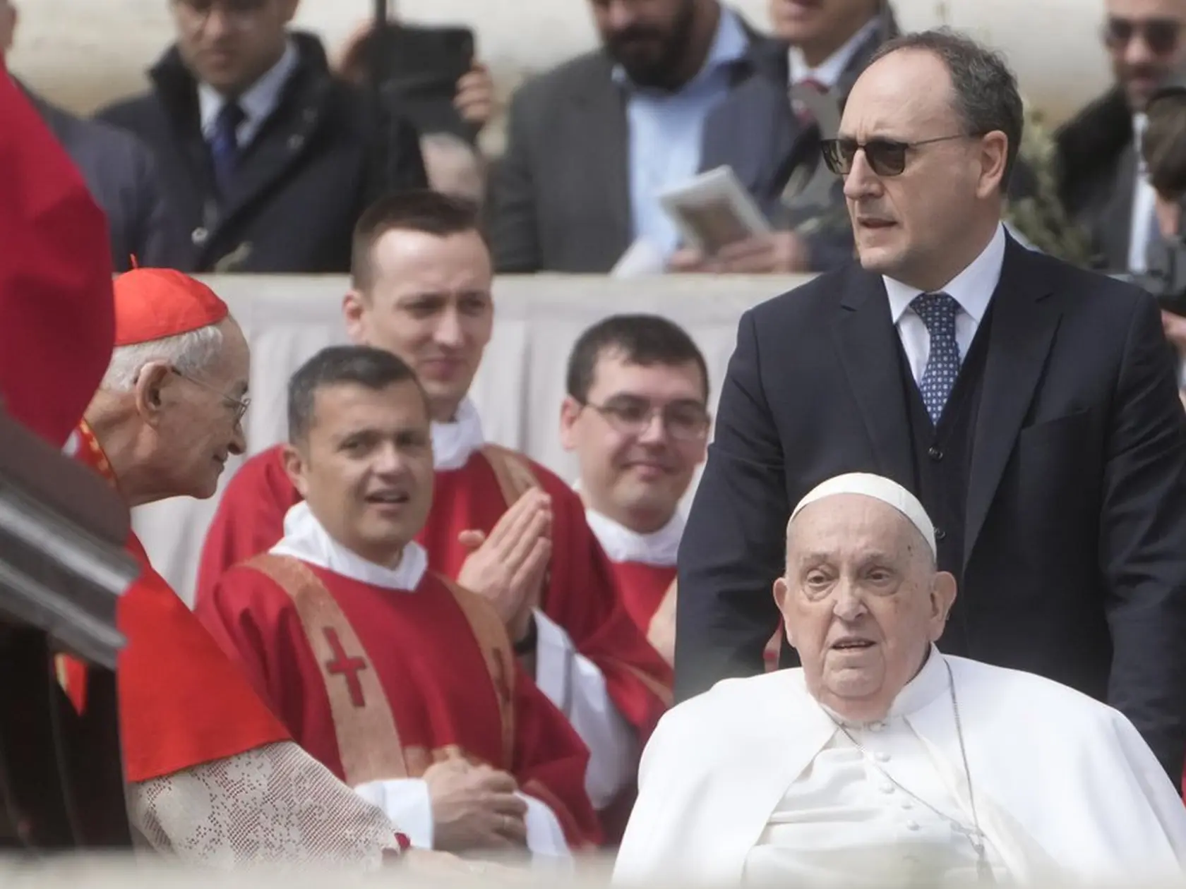 Posledná cesta pápeža Františka medzi veriacimi v nedeľu 20. 4. 2025.