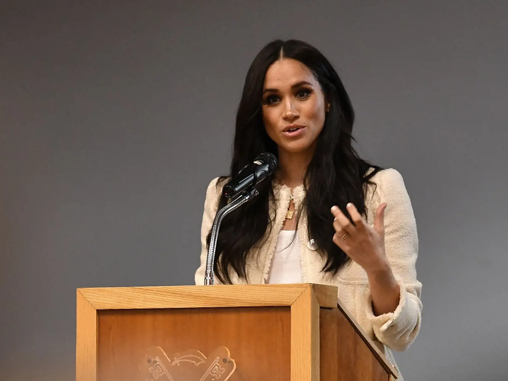 Meghan Markle očakávala, že za každé verejné vystúpenie zhrabne milióny.