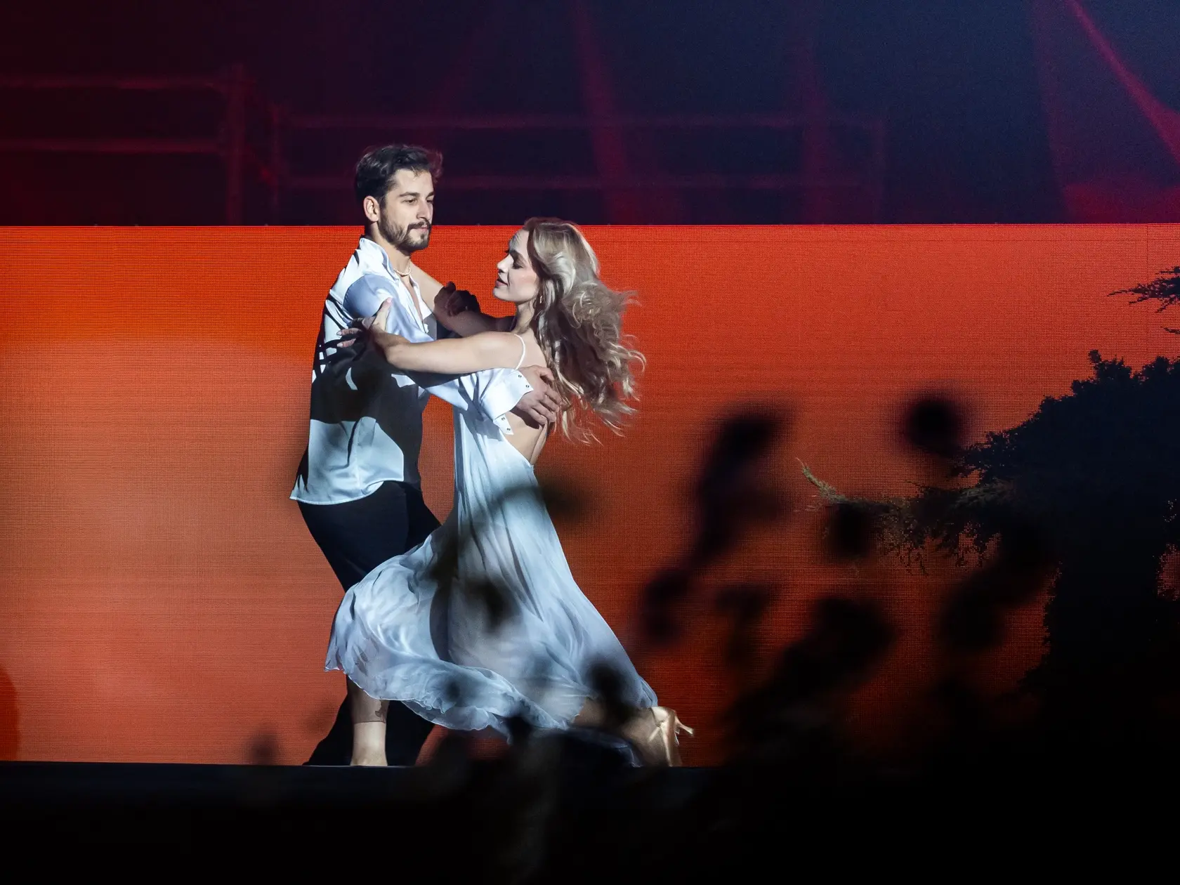 Koncert speváčky Tiny na štadióne Ondreja Nepelu v Bratislave. Jakub a Eliška Lenčešová vystúpili na Tininom koncerte ako veľké prekvapenie.