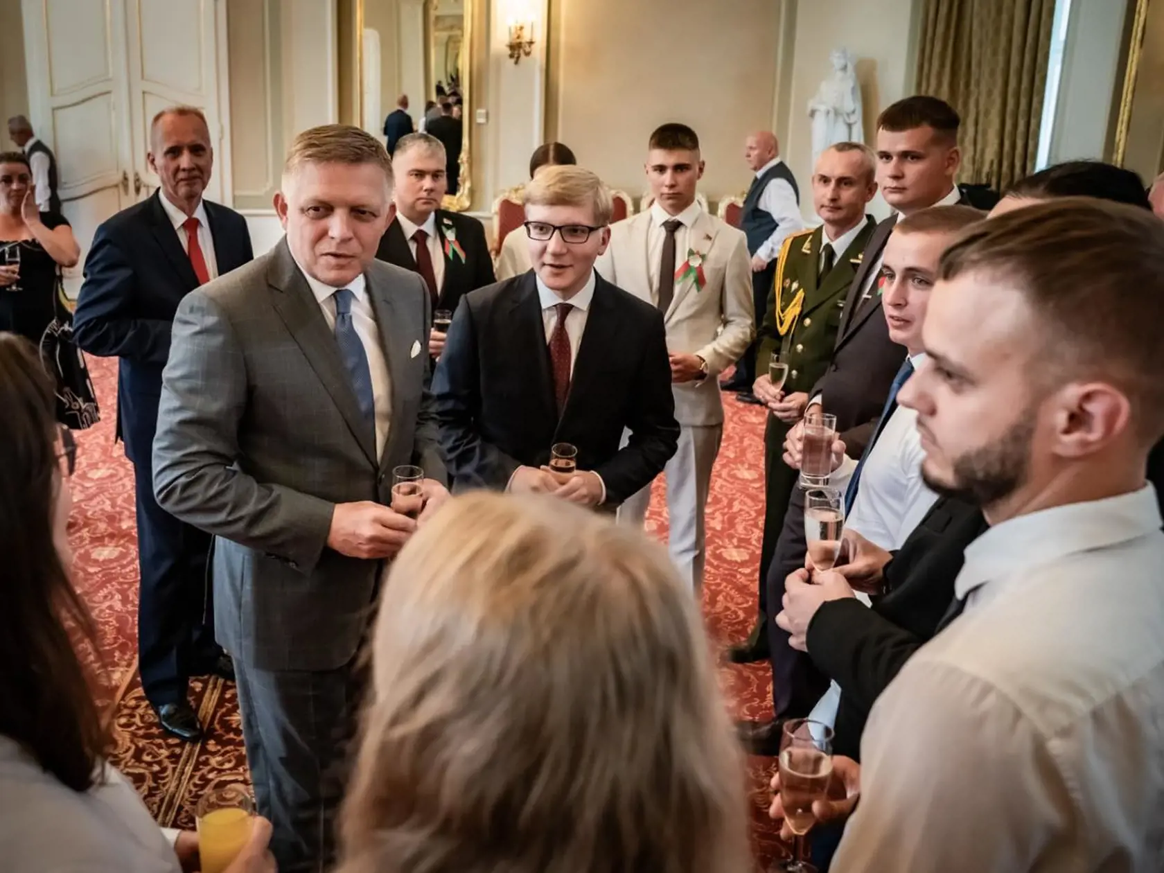 Premiér sa stretol s potomkami priamych účastníkov SNP z Ruska a Bieloruska.