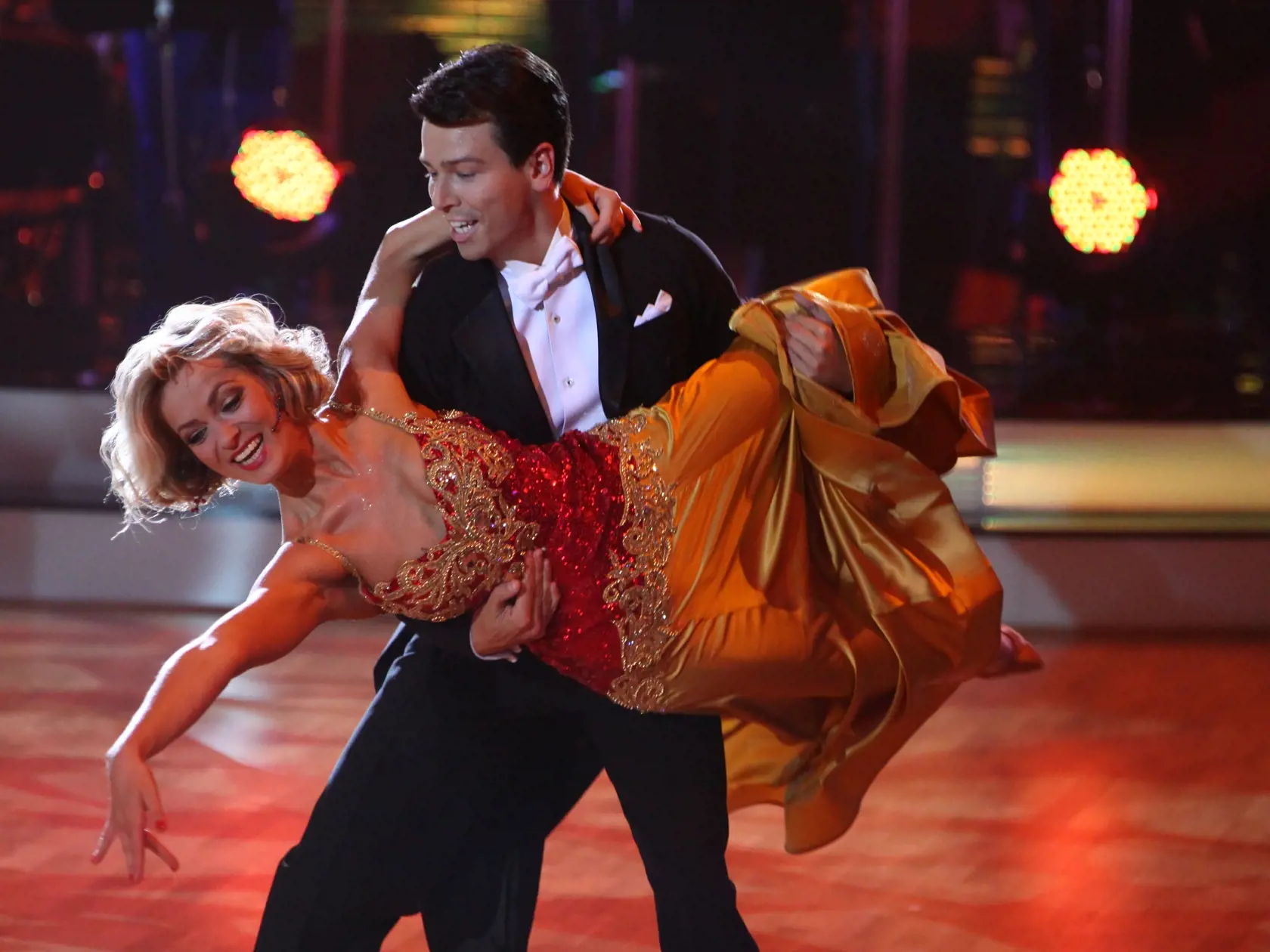 tanecna sutaz lets dance