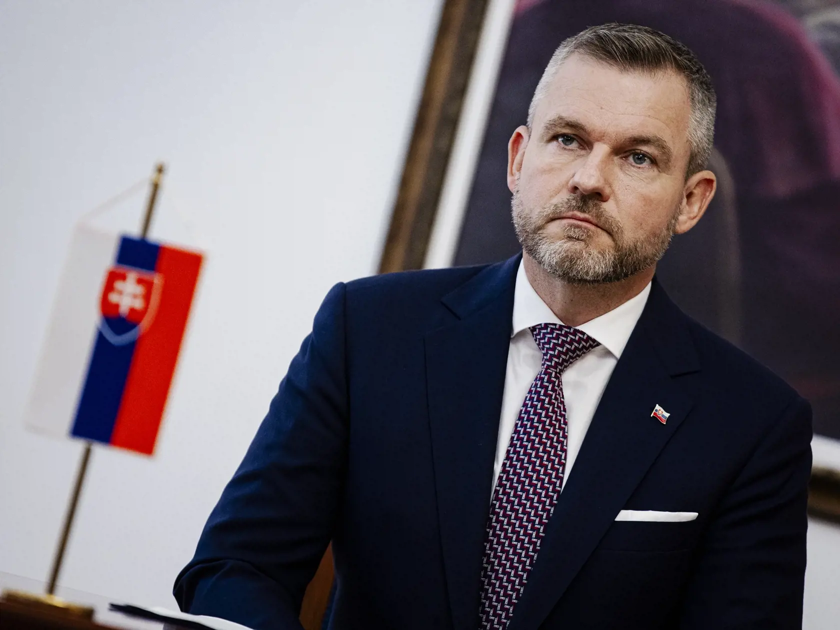 Robert Fico, Peter Pellegrini a Andrej Danko podpísali v historickej budove Národnej rady Slovenskej republiky Memorandum o porozumení, ktoré je základom pre vytvorenie budúcej koalície.