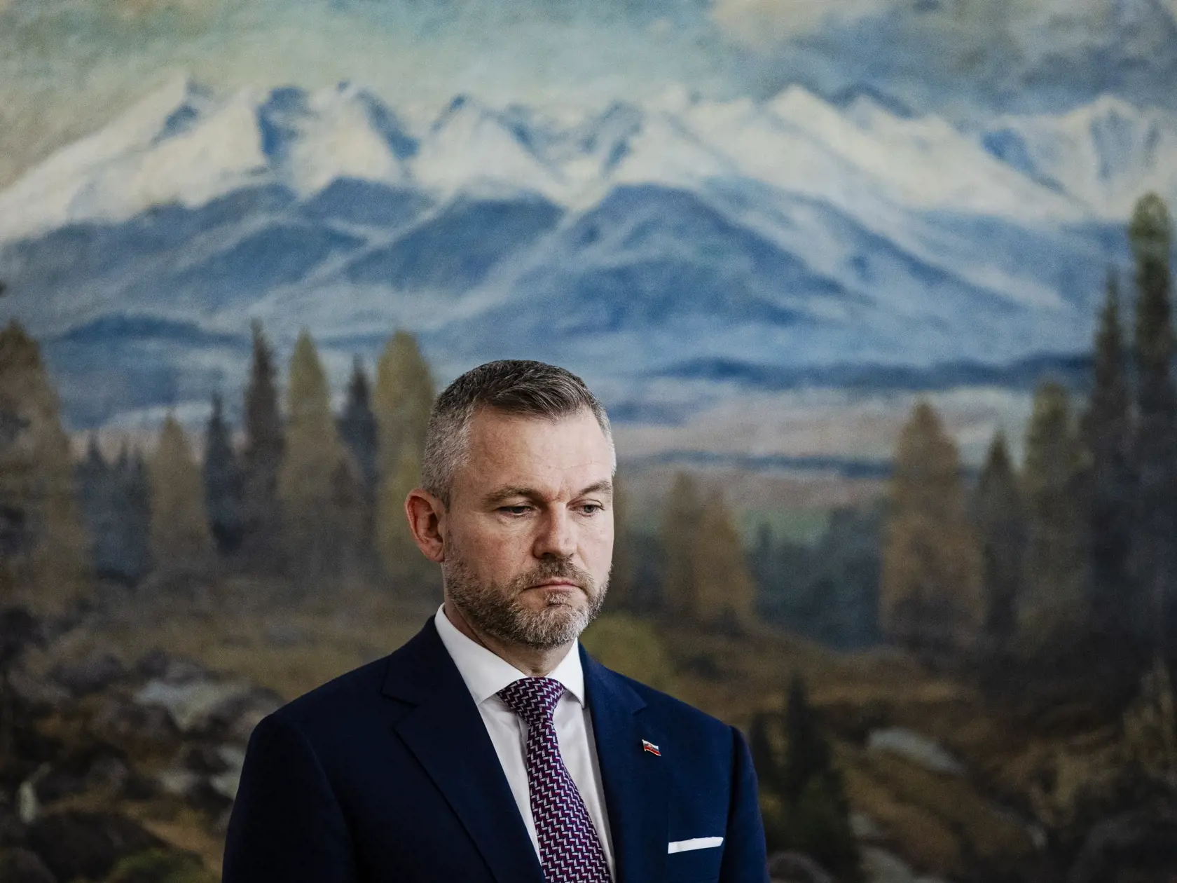 Robert Fico, Peter Pellegrini a Andrej Danko podpísali v historickej budove Národnej rady Slovenskej republiky Memorandum o porozumení, ktoré je základom pre vytvorenie budúcej koalície.