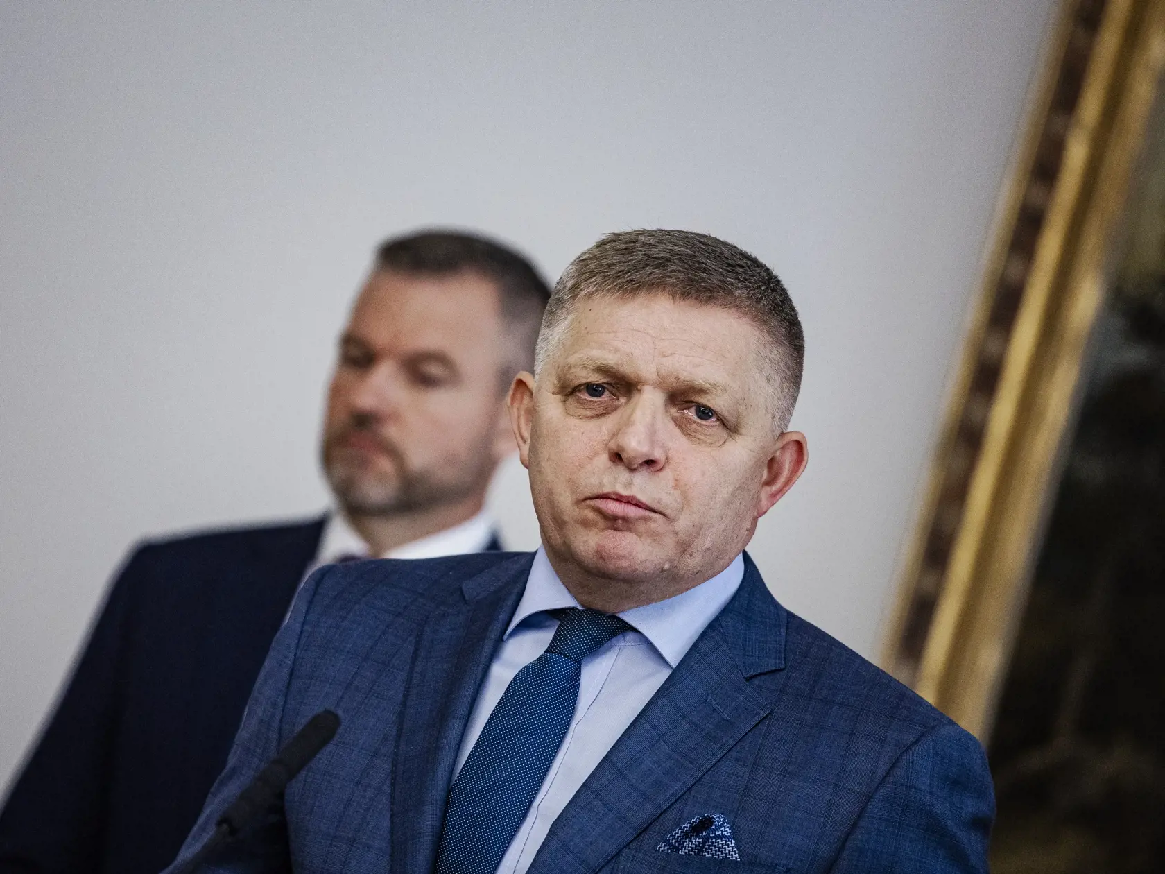 Robert Fico, Peter Pellegrini a Andrej Danko podpísali v historickej budove Národnej rady Slovenskej republiky Memorandum o porozumení, ktoré je základom pre vytvorenie budúcej koalície.