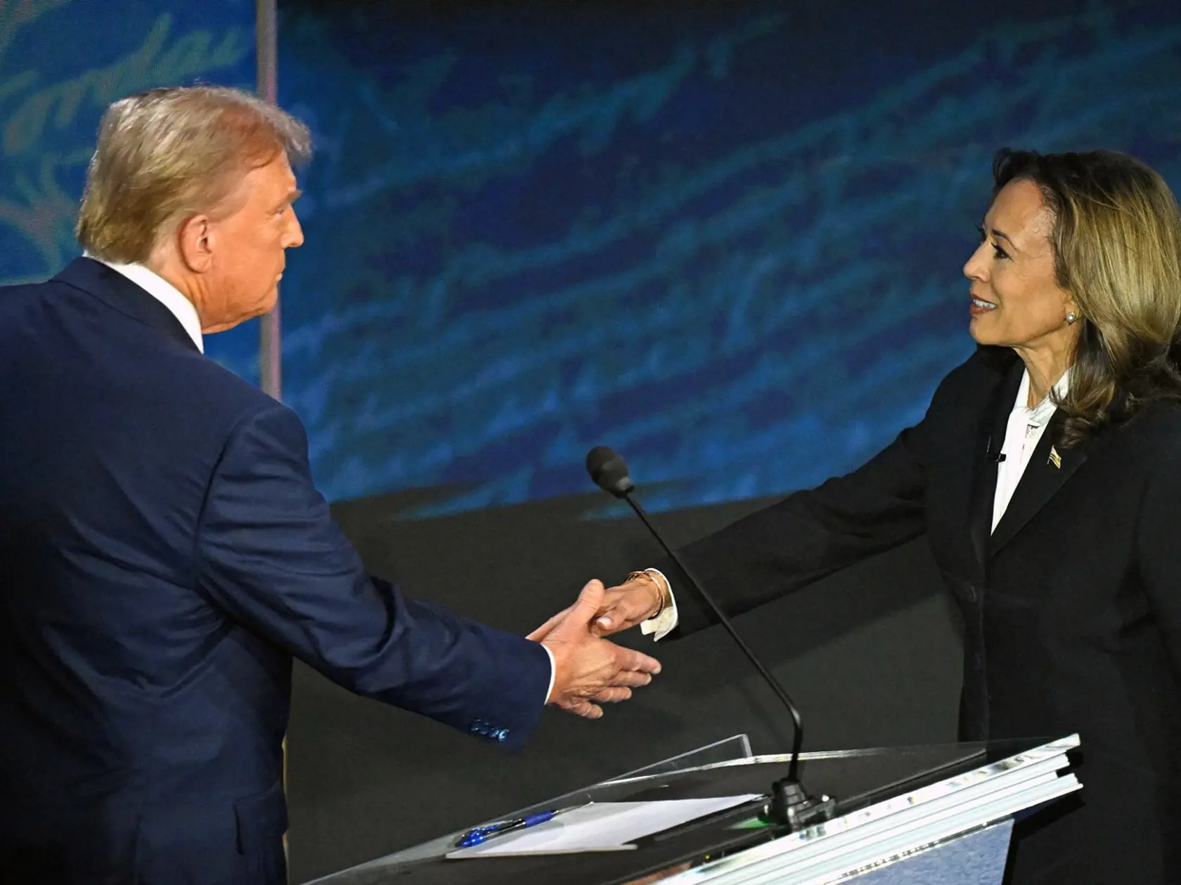 Donald Trump sa stretol s protikandidátkou na prezidentku USA Kamalou Harrisovou v ostro sledovanej predvolebnej debate 11. septembra 2024.