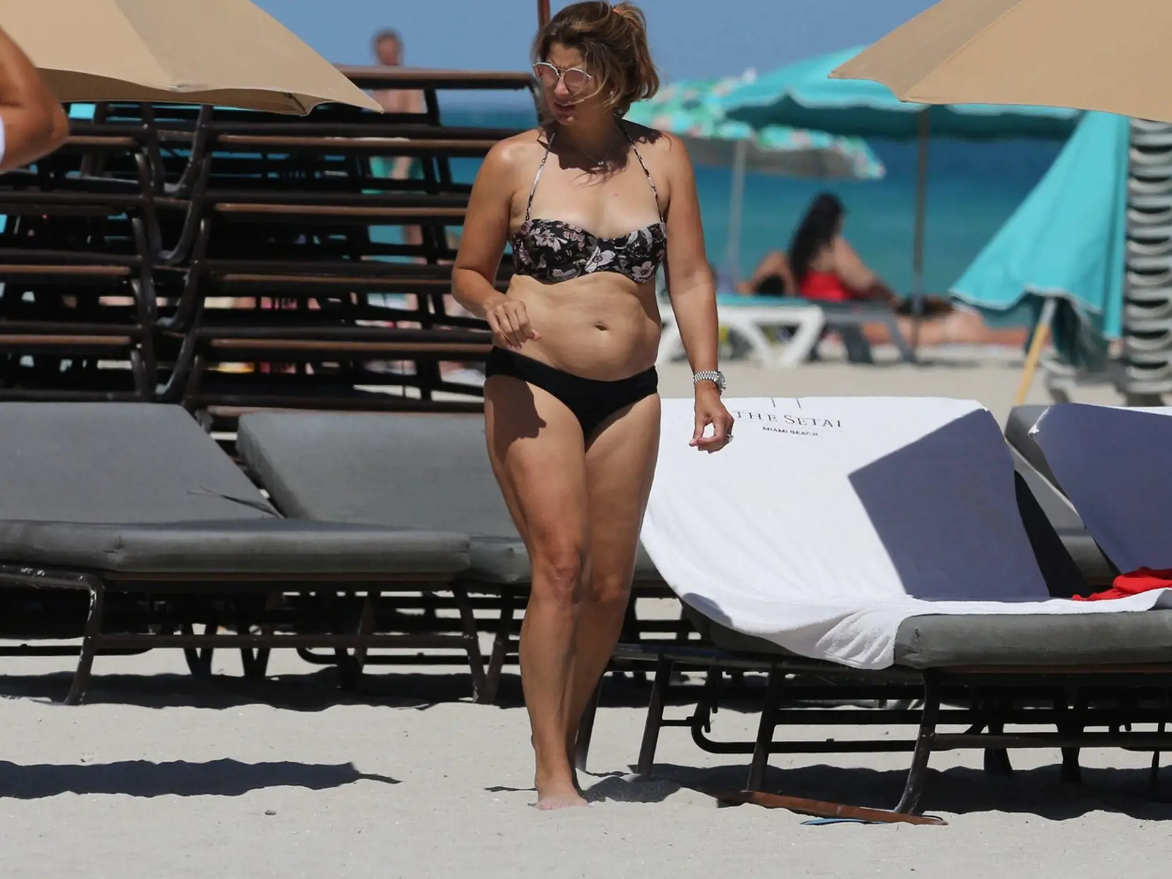 V roku 2017 si Federerovci po roku opäť našli miestečko na pláži na Miami a pri pohľade na Mirku fanúšikovia boli v nemilom úžase.