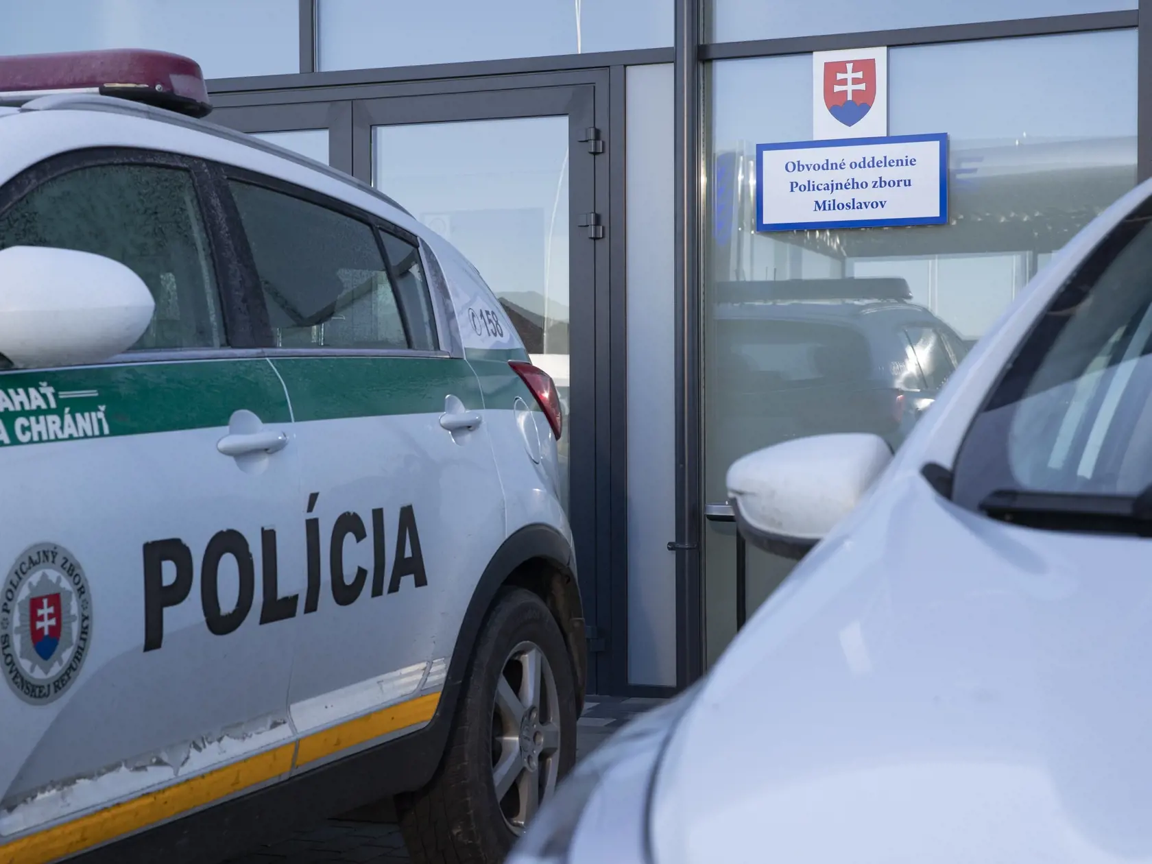 Prípad týranej 11 ročnej Andrey z obce Miloslavov - Alžbetin dvor, ktorú pod vplyvom alkoholu údajne zbili je rovesníci z obce v areáli miestneho bývalého poľnohospodárskeho družstva. Na snímke je Obvodné oddelenie policajného zboru v Miloslavove.