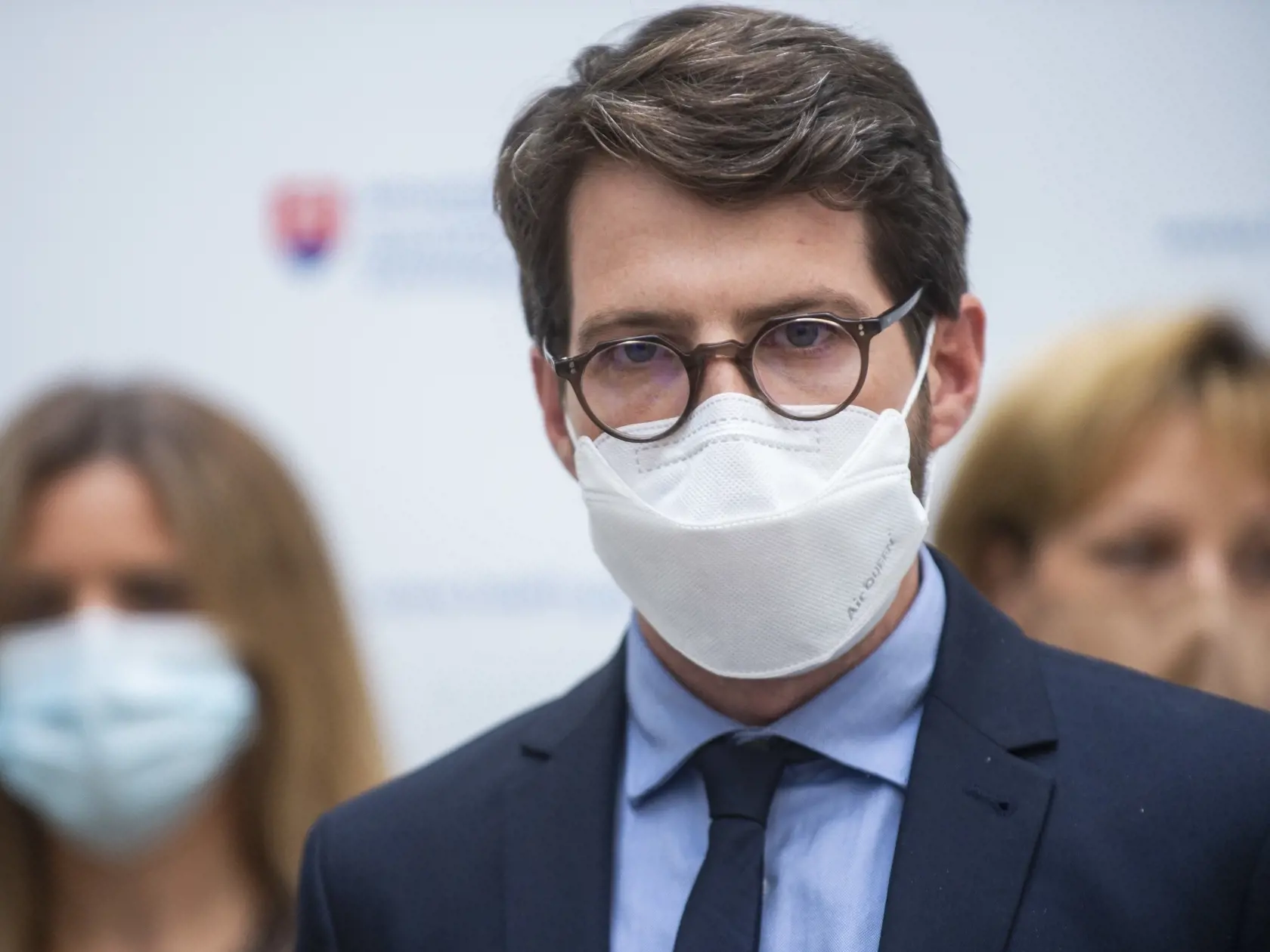 Na snímke riaditeľ Inštitútu zdravotných analýz Ministerstva zdravotníctva (MZ) SR Matej Mišík. Kvôli omikronu treba opatrenia nastaviť celonárodne.