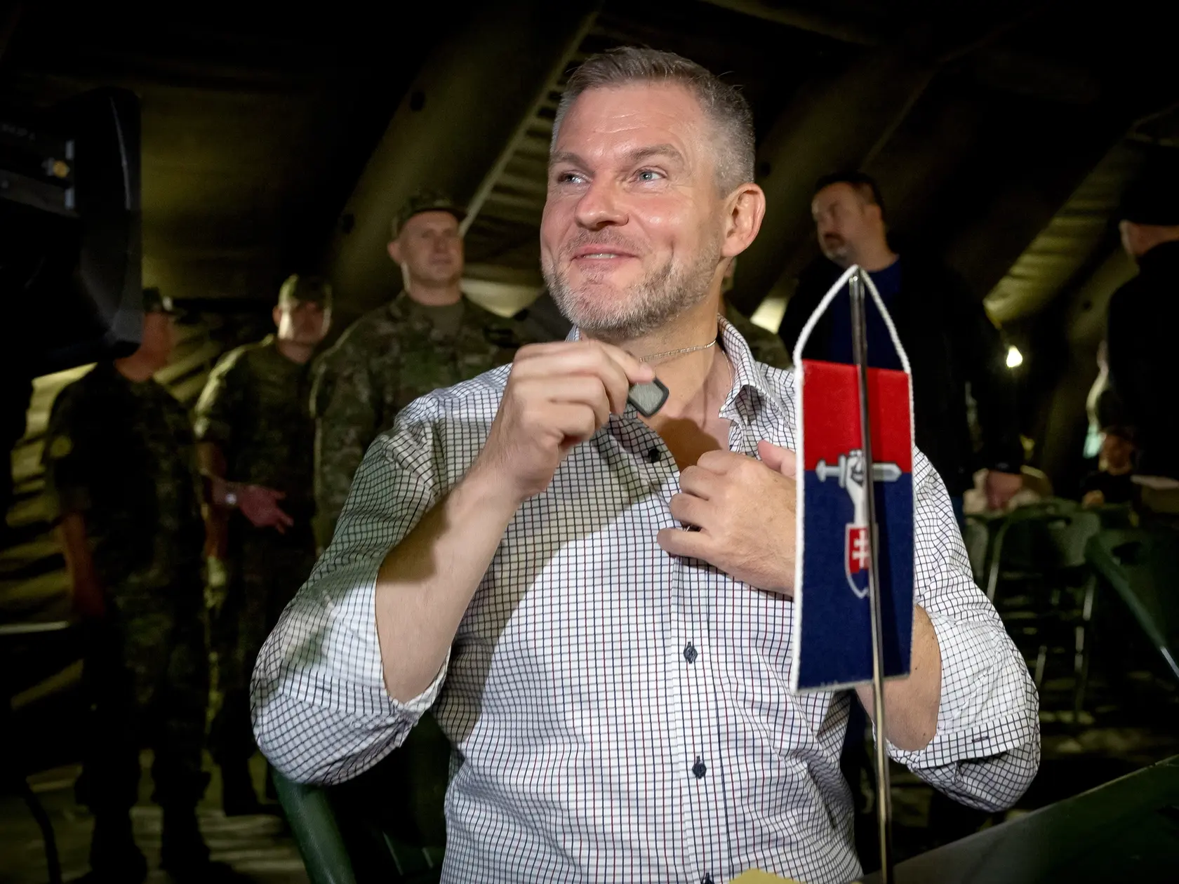 Moment podpisu zmluvy, kedy sa definitívne stali vojakmi. 