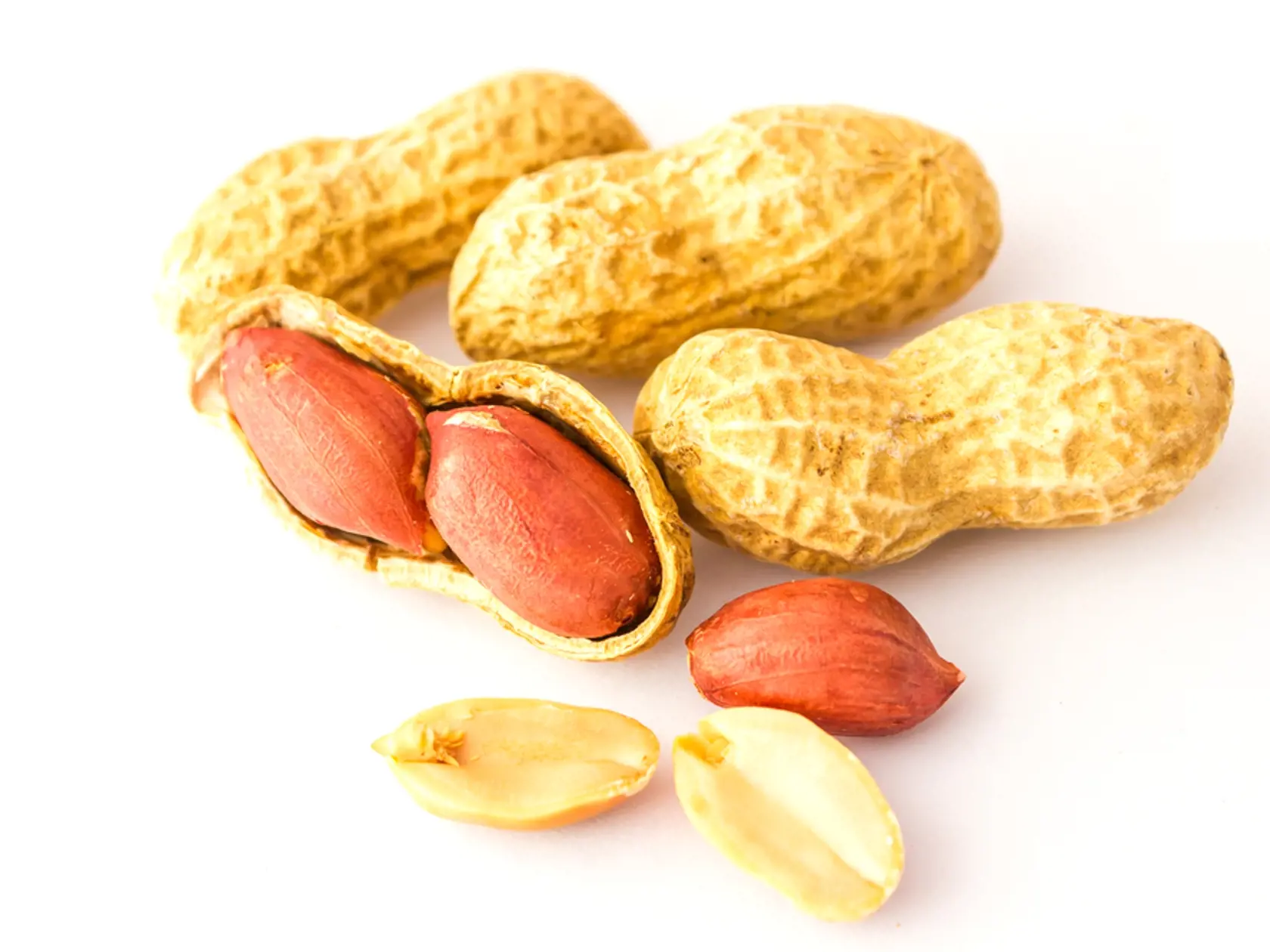 Každý deň zjete balík arašidov? Nepomôže ani to, že sú bez soli a nepražené. Majú v sebe až päťtisíc násobok omega-6 oproti omega-3. 