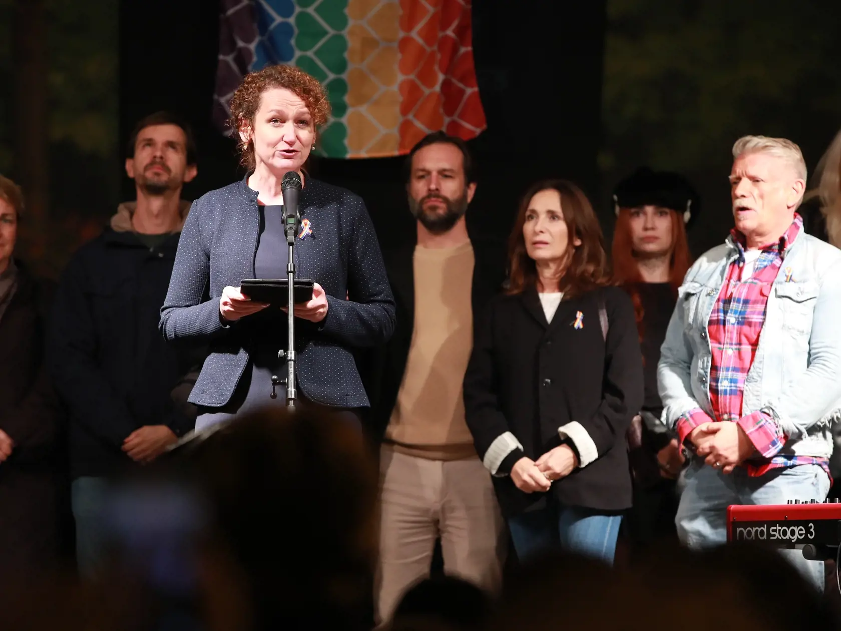 Evanjelická farárka Anna Polcková v príhovore hovorí, že LGBTI+ ľudia sú súčasťou stvorenstva, a preto majú rovnaké práva ako ostatní.