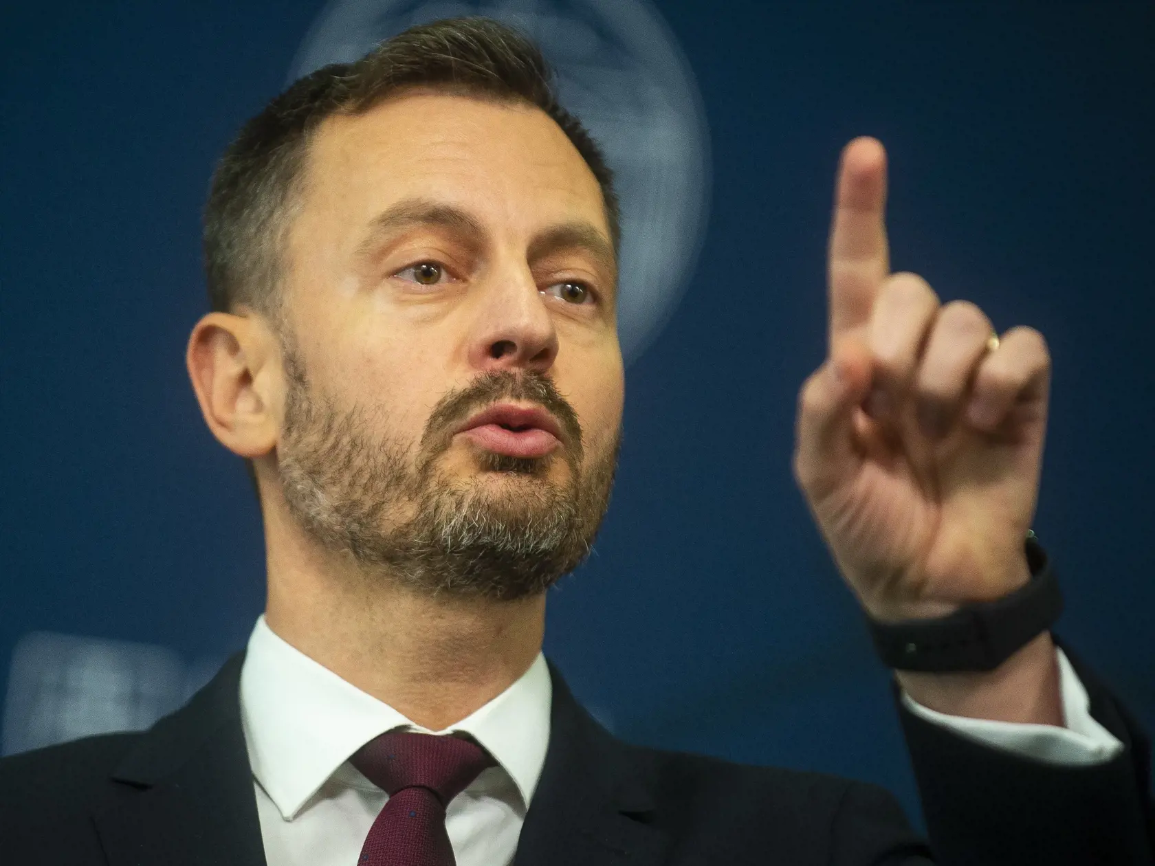 Na snímke predseda vlády SR Eduard Heger (OĽANO) počas tlačovej konferencie k európskemu riešeniu energetickej krízy 30. septembra 2022 v Bratislave.