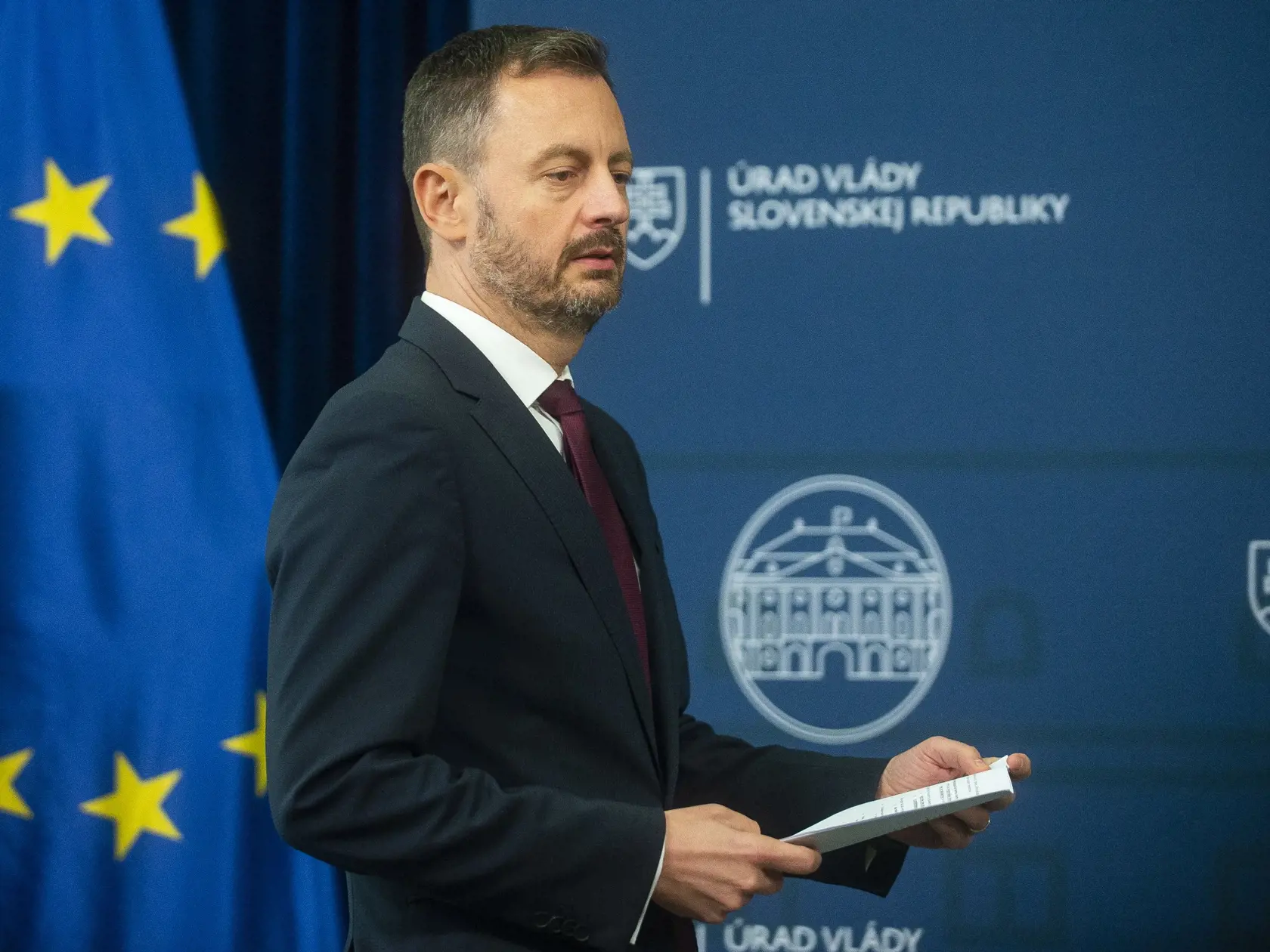 Na snímke predseda vlády SR Eduard Heger (OĽANO) počas tlačovej konferencie k európskemu riešeniu energetickej krízy 30. septembra 2022 v Bratislave.