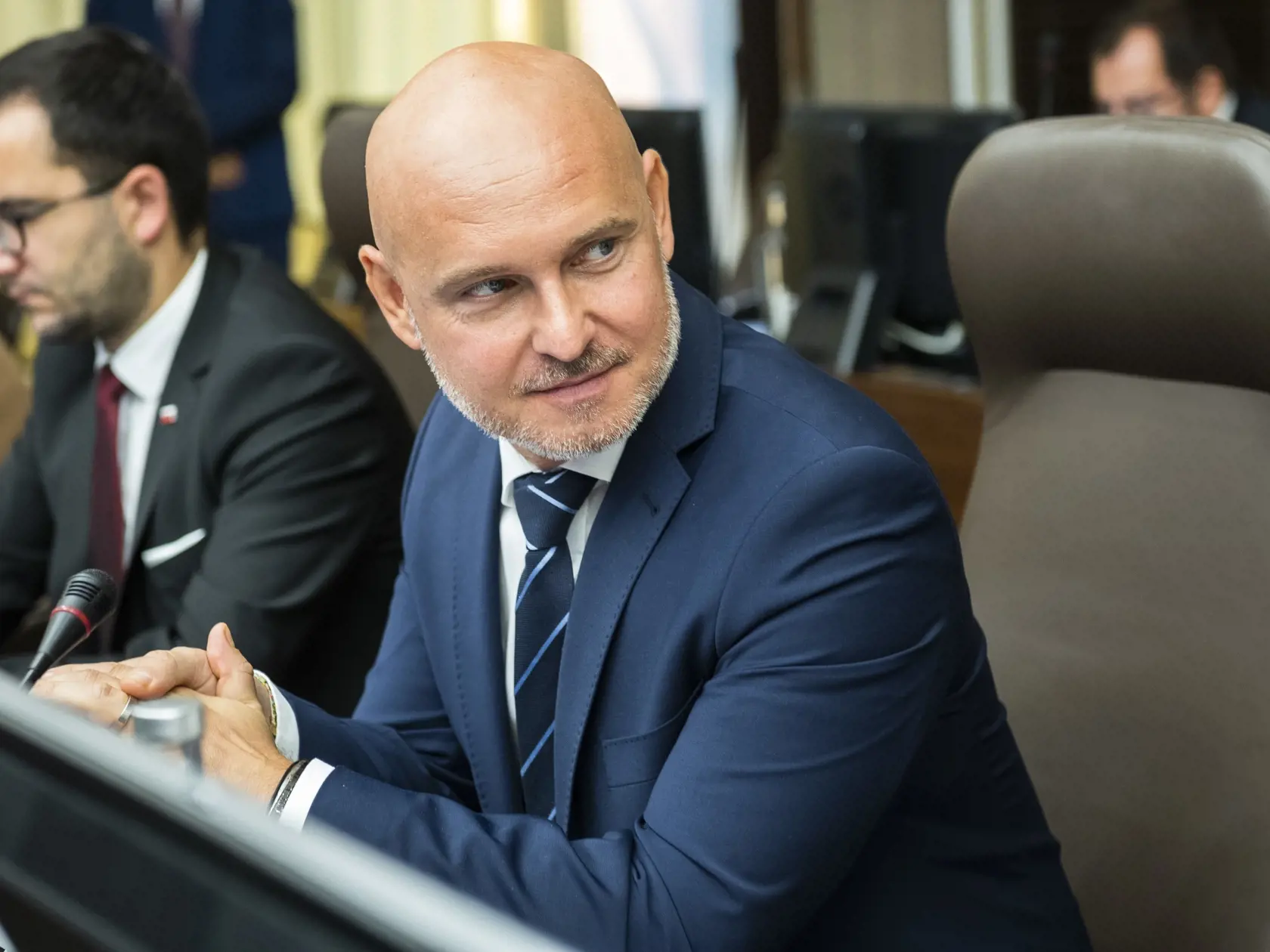 Branislav Gröhling (SaS) počas 100. rokovania vlády SR o aktuálnej situácii v energetike v Bratislave 2. septembra 2022.