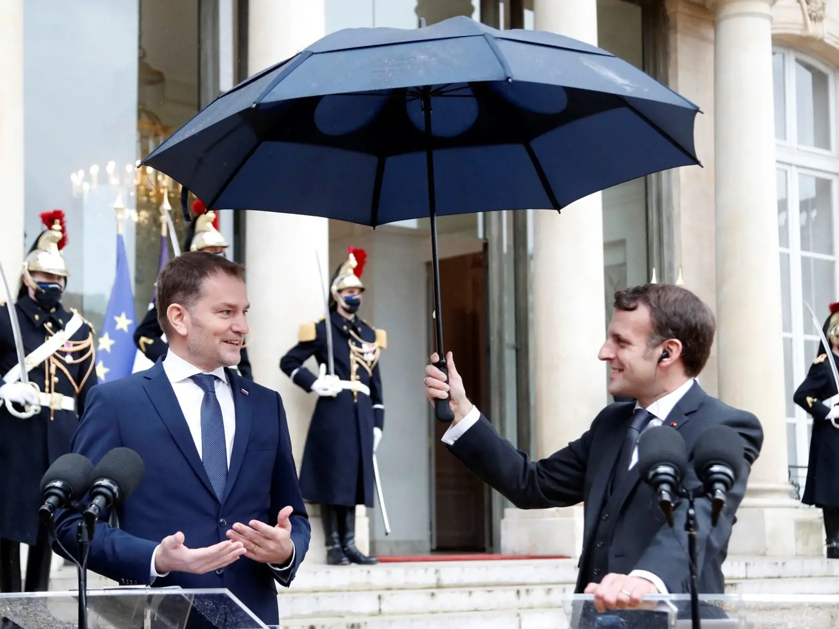 Emmanuel Macron a  slovenský expremiér Igor Matovič
