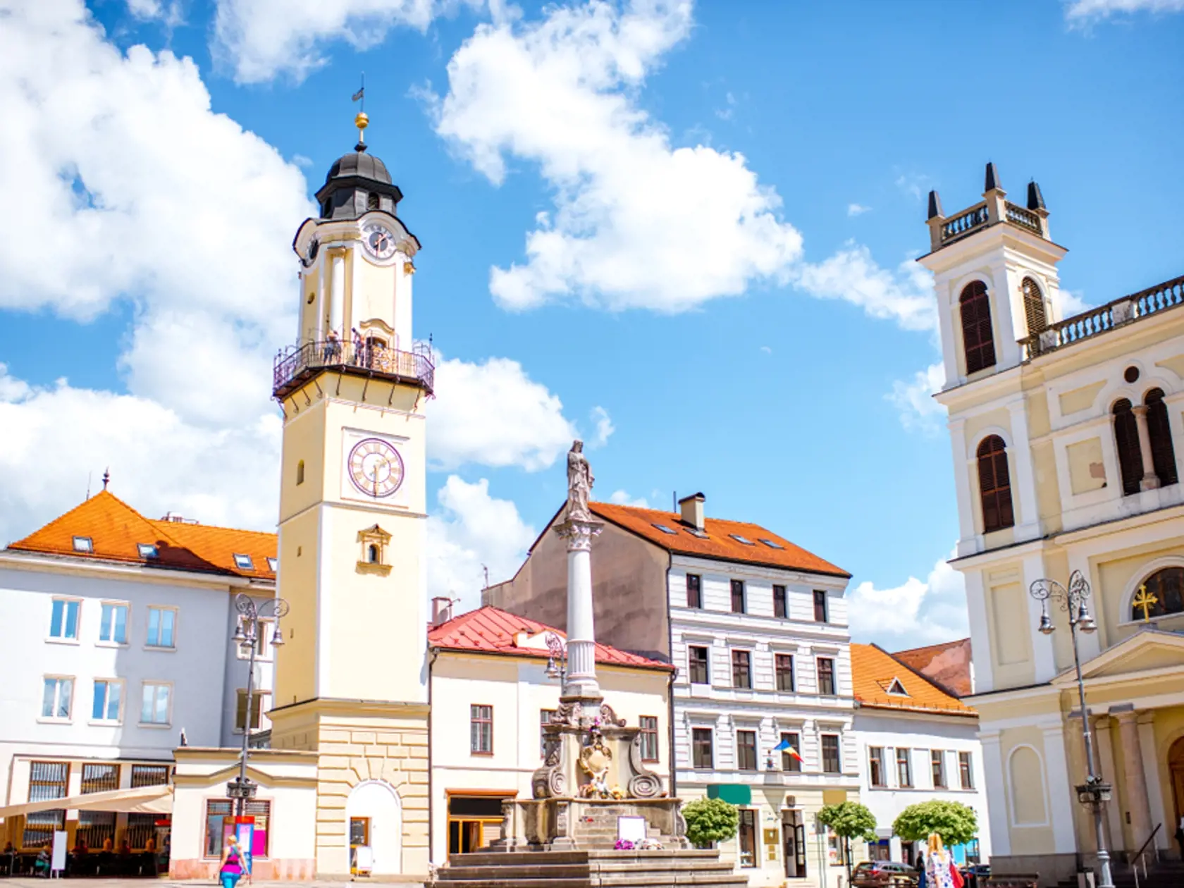 Banskobystrický kraj: 22% (135 000)