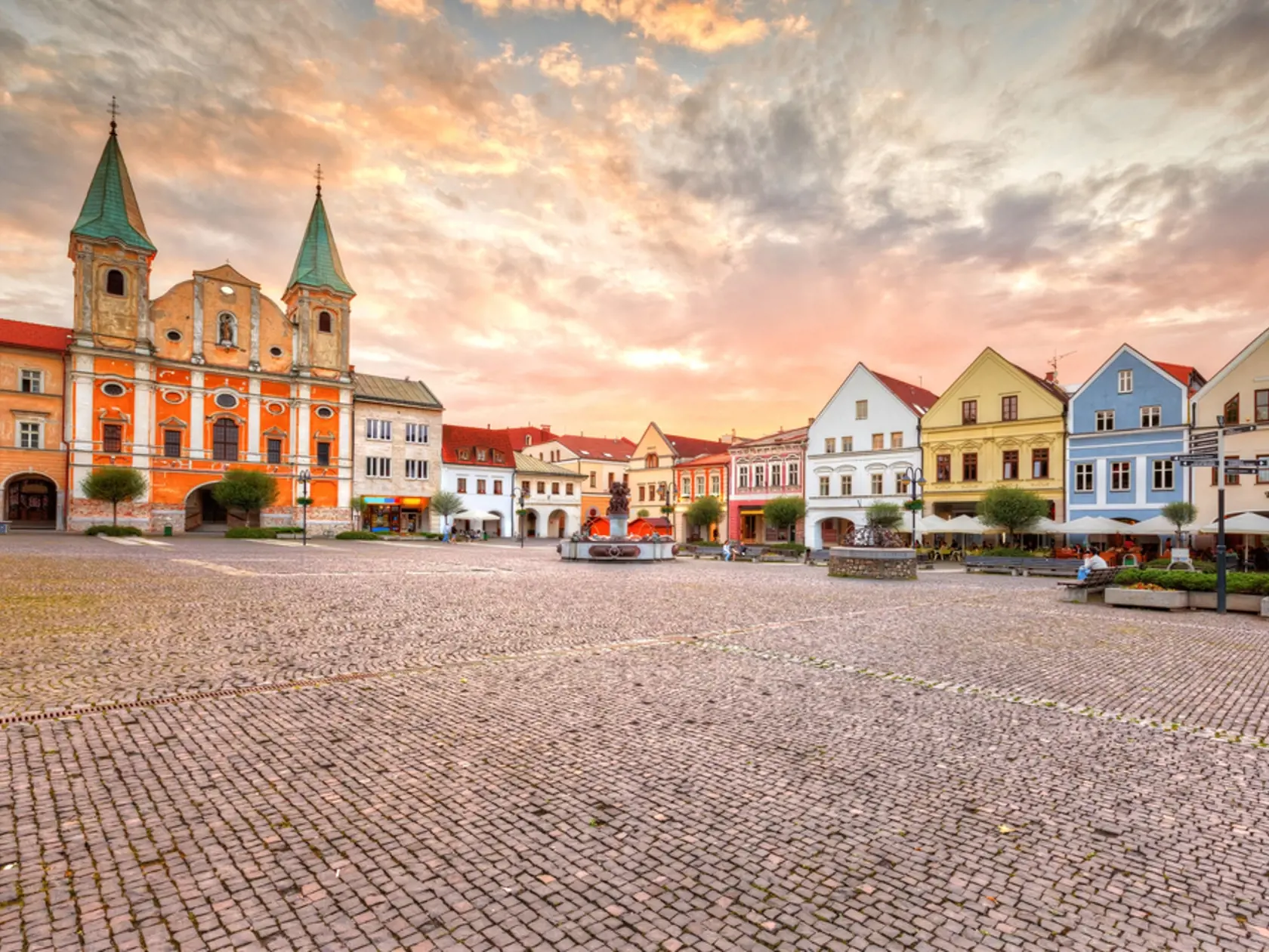 Žilinský kraj: 12,6% (86 000)