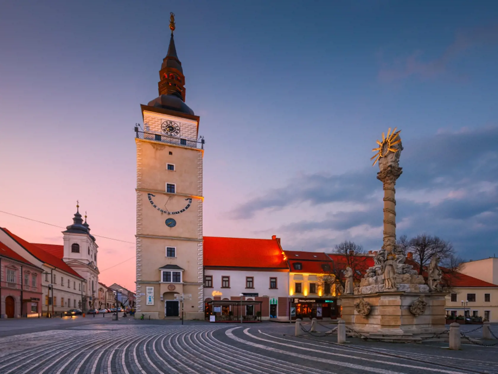 Trnavský kraj: 11,9% (67 000)