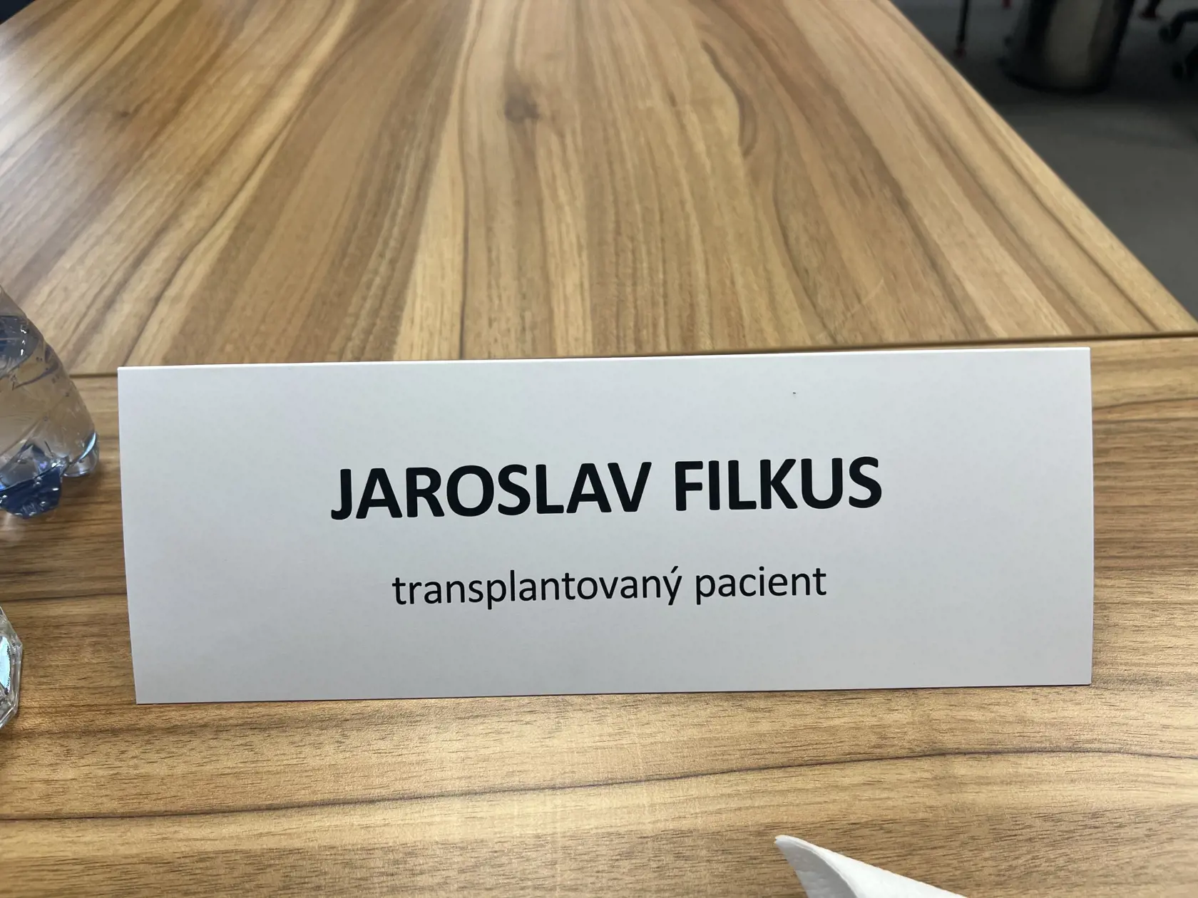 Na túto chvíľu si Jaroslav spomína ako na veľký zlom v živote: „Keď som prišiel na operáciu, bol som druhý v poradí, ale tomu prvému pečeň nesadla, a tak ju dali mne. Mal som obrovské šťastie,“ priznáva.
