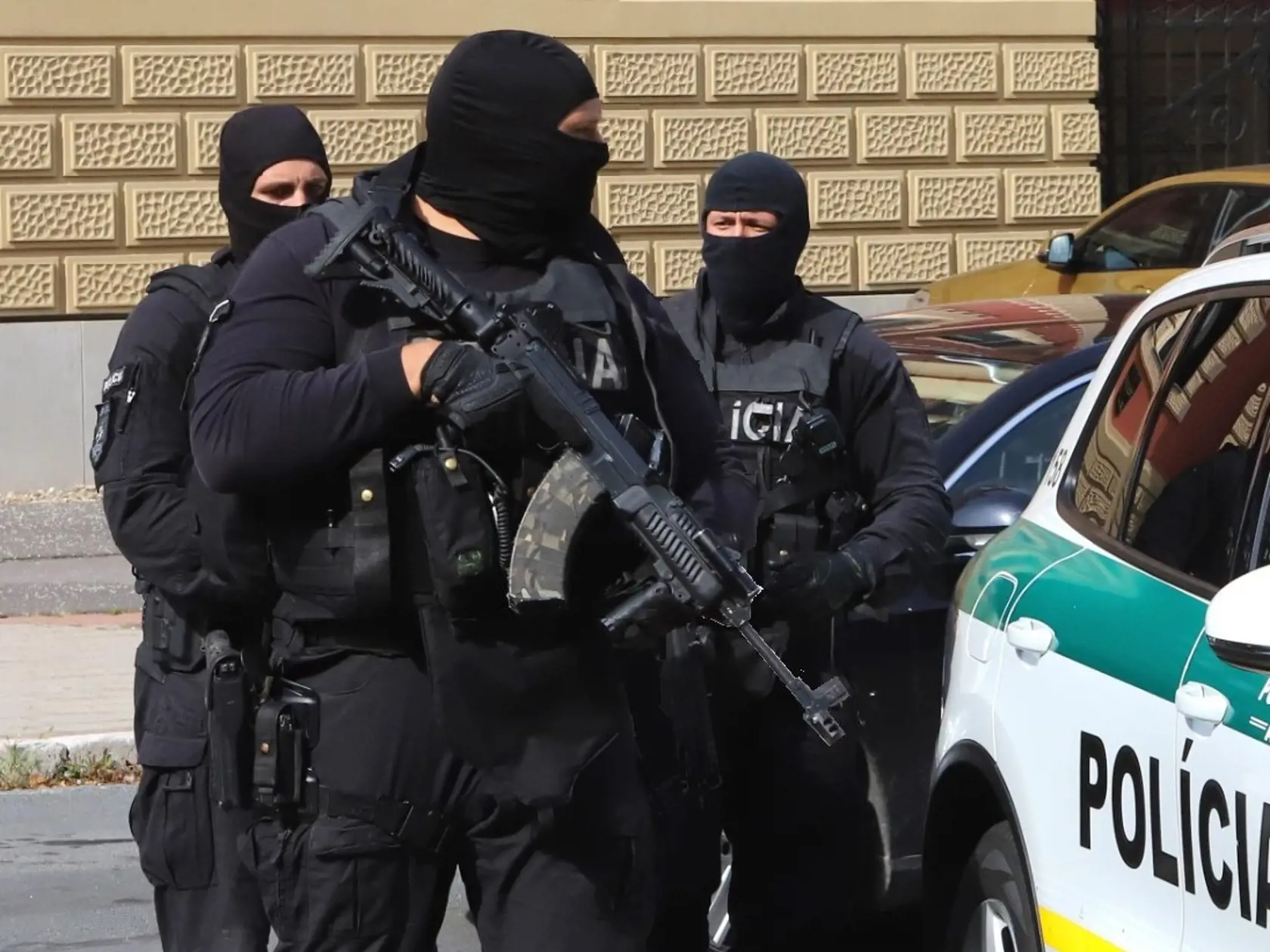 Polícia koná aj bude konať iba v súlade so zákonom. Uviedol to minister vnútra Roman Mikulec (OĽANO) v reakcii na vyjadrenia predsedu opozičného Smeru-SD Roberta Fica, týkajúce sa zadržania podnikateľa Norberta B.