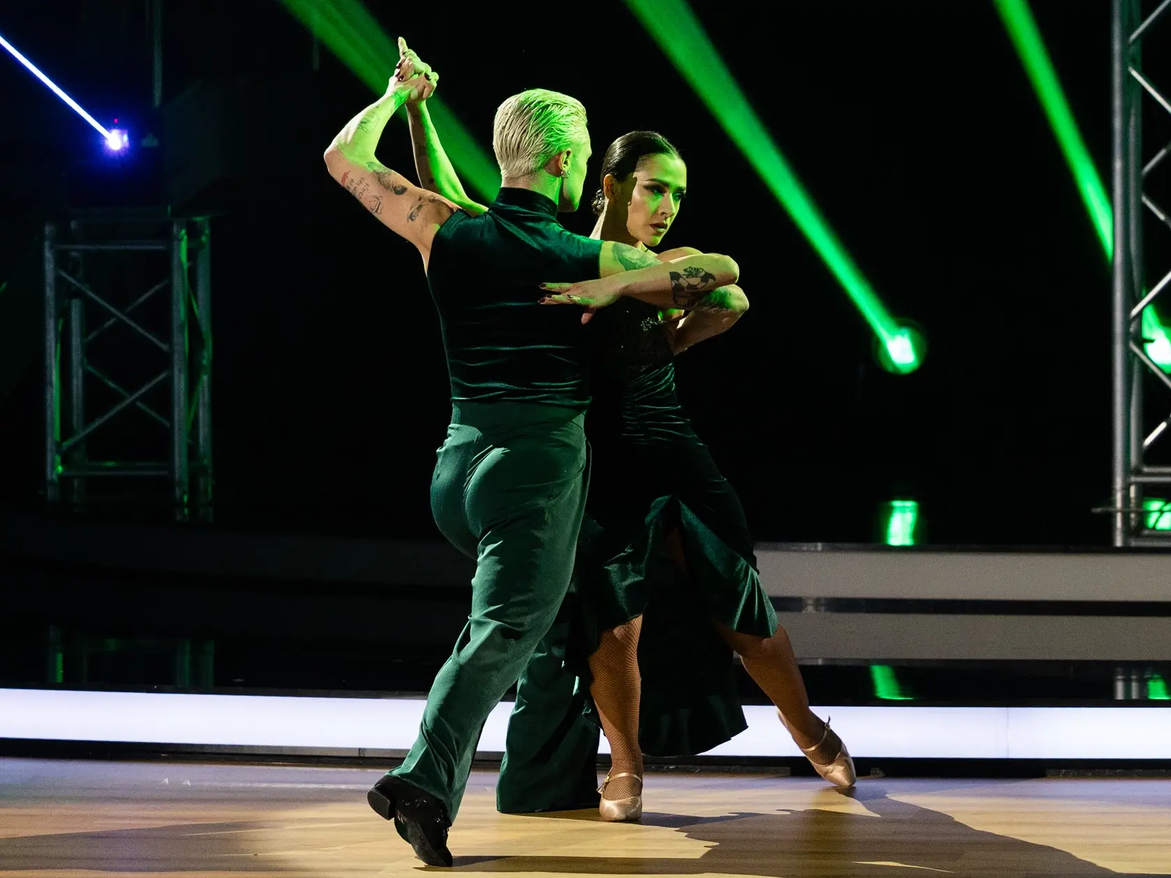 Na snímke Eva Burešová a Matyáš Adamec počas šiesteho kola Let's dance 2025.
