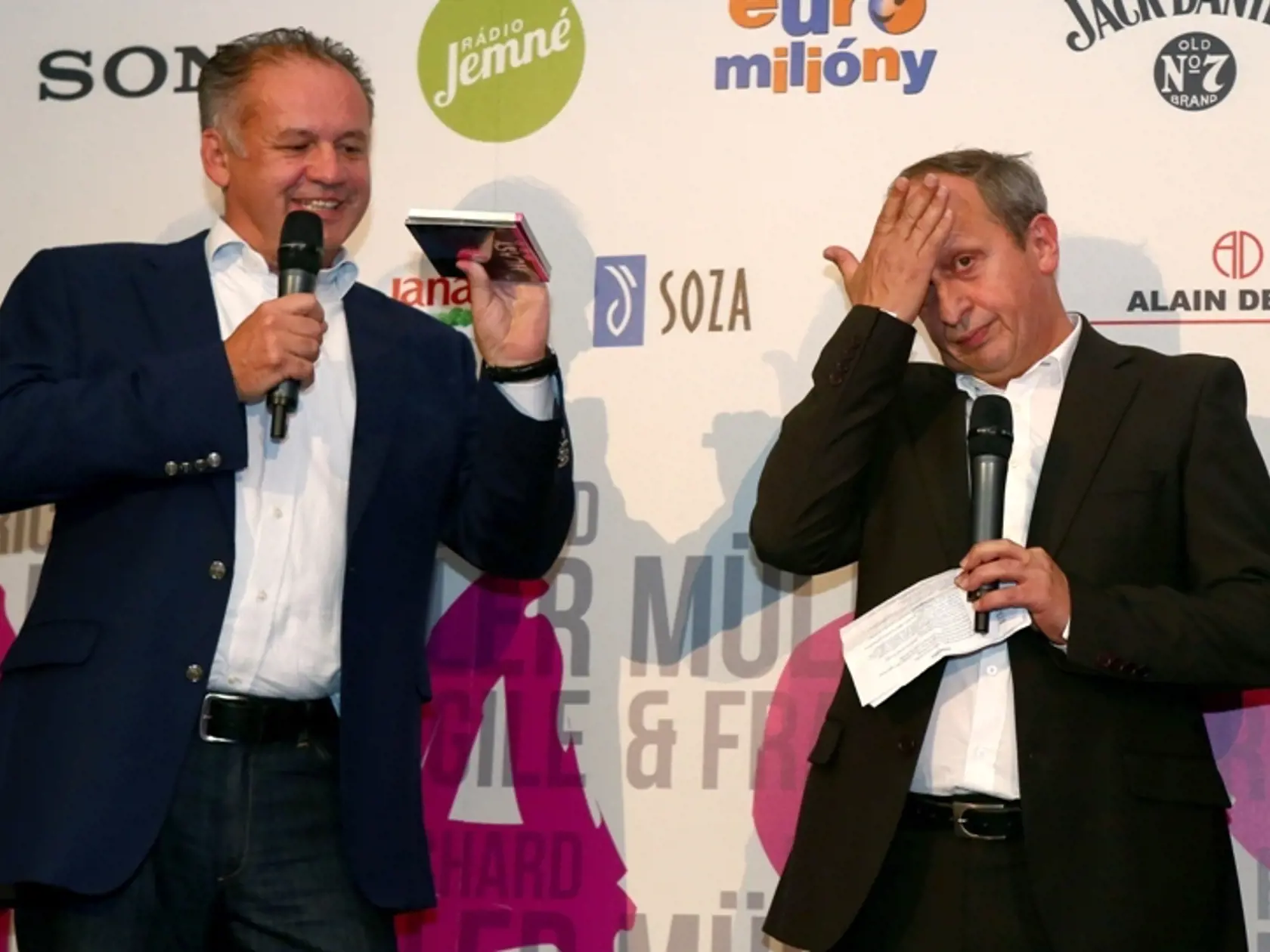 Trapas: Jan Kraus (vpravo) premenoval nášho prezidenta na Alexandra.