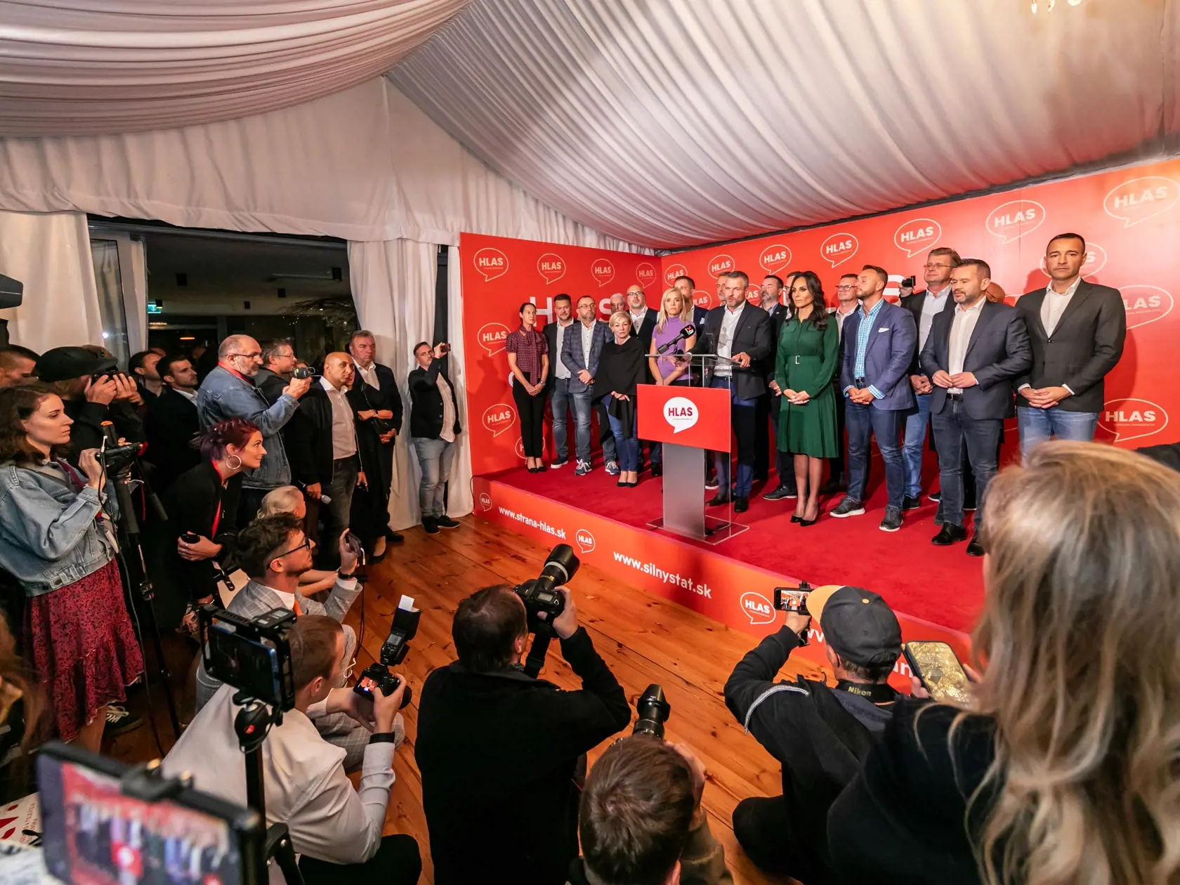 Na snímke tlačová konferencia politickej strany HLAS SD ku zhodnoteniu volieb v reštaurácii Aušpic.  