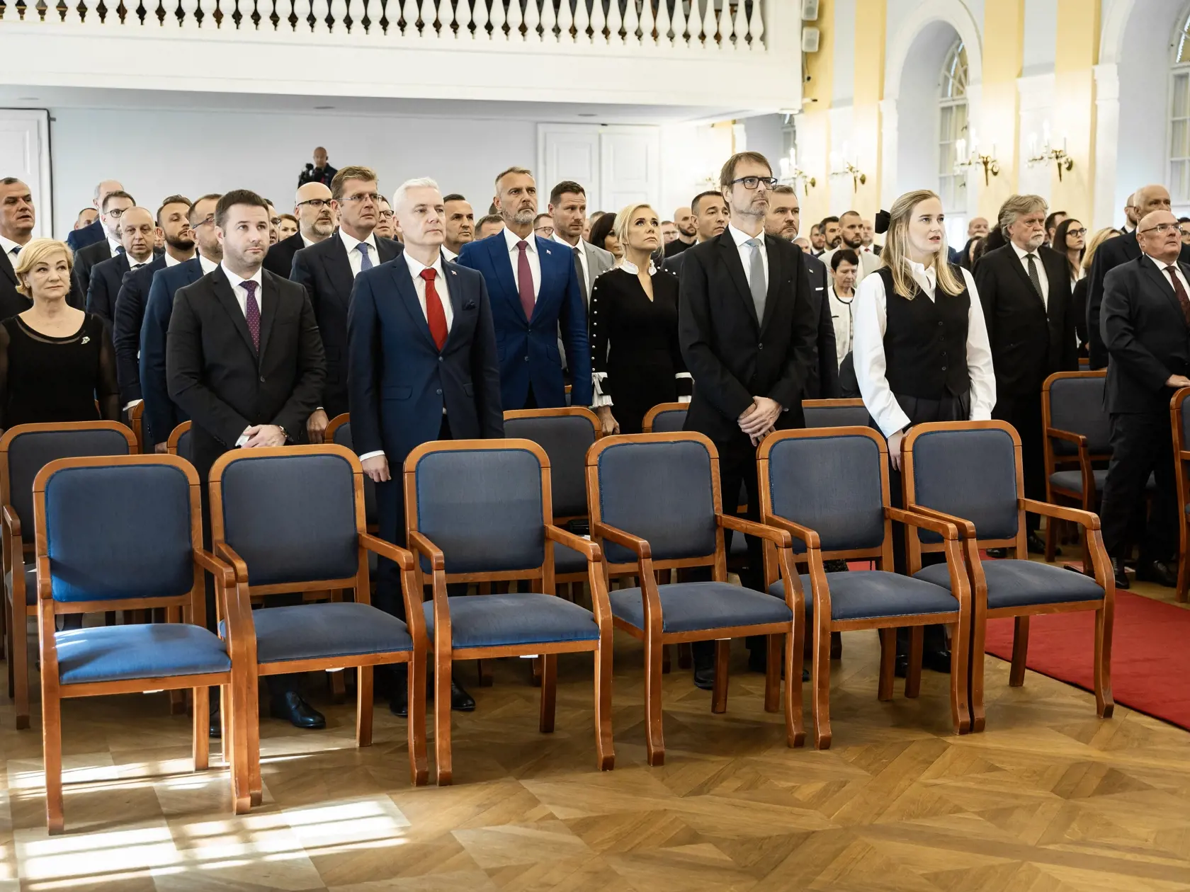 Slávnostné odovzdávanie osvedčení poslancom Národnej rady SR v Bratislave. Na snímke Vladimíra Marcinková, Tomáš Szalay, Ľubica Laššáková, Peter Žiga, Richard Raši a Denisa Saková. 