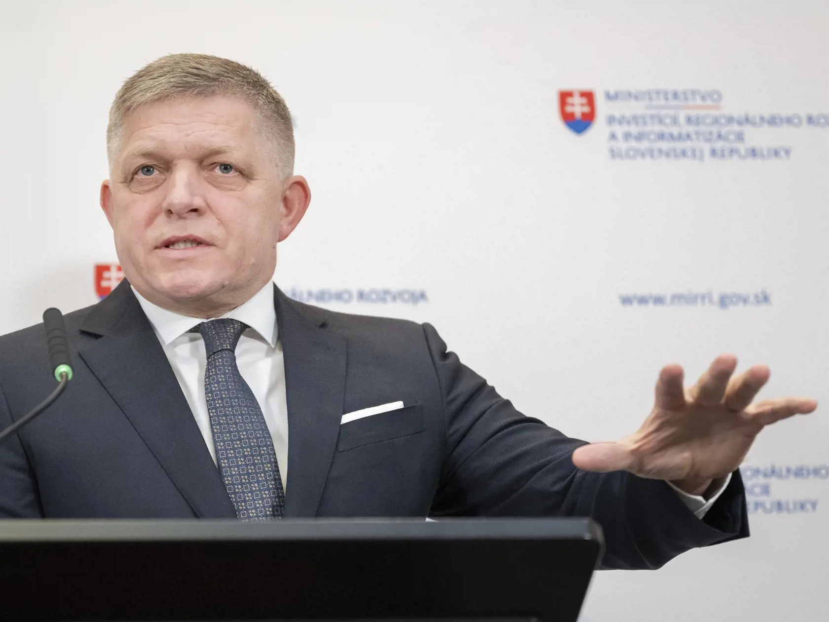 Premiér Robert Fico.