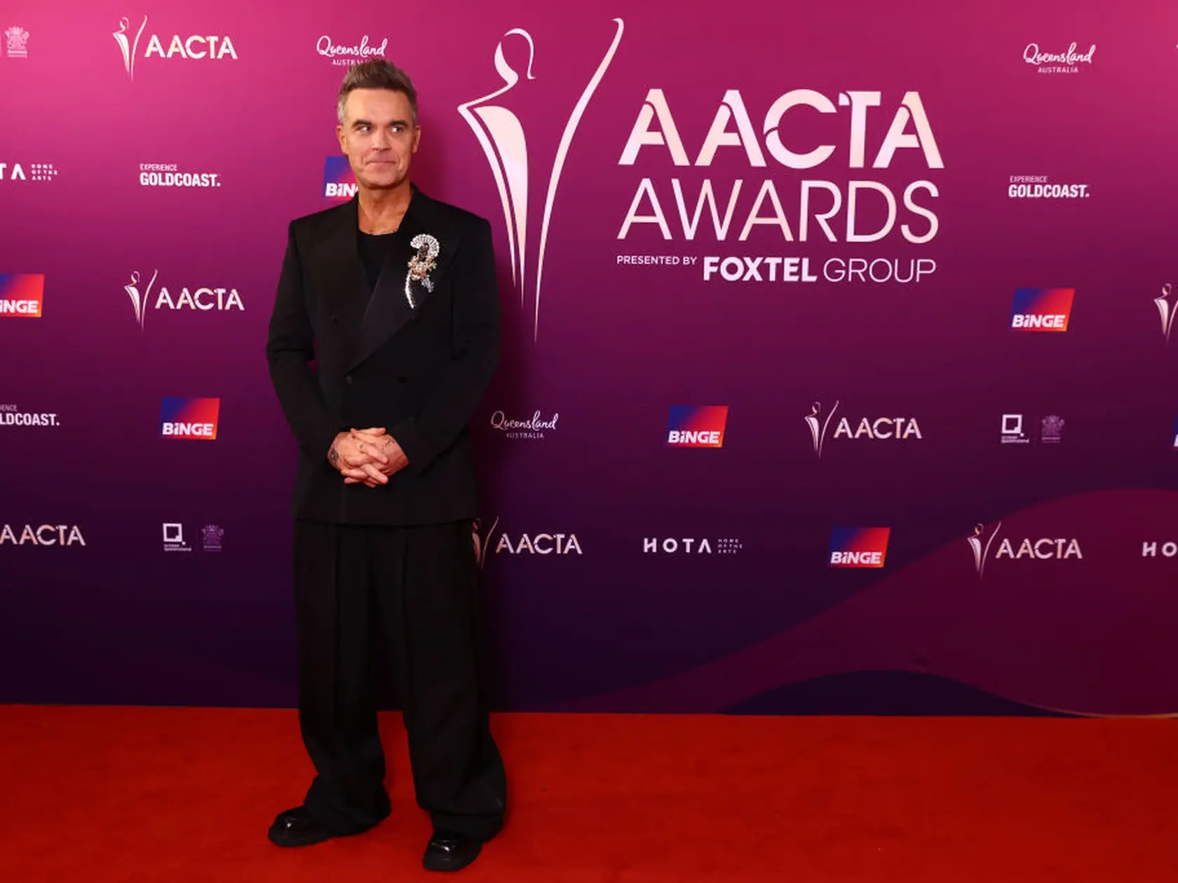 Spevák Robbie Williams (50) nedávno odhalil, že počas užívania liekov na chudnutie mu bol diagnostikovaný skorbut – ochorenie spôsobené nedostatkom vitamínu C.