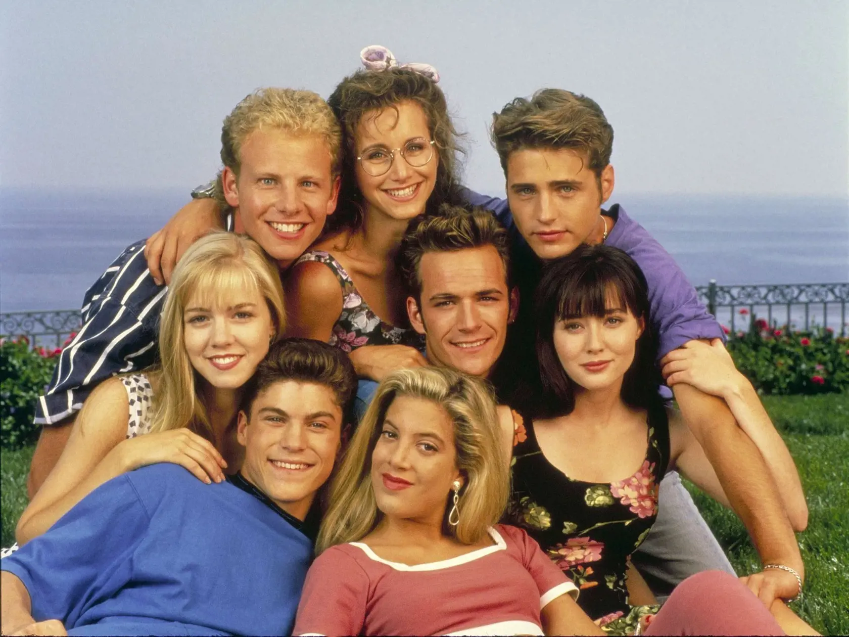 Beverly Hills 90210 bol kultovým seriálom o tínedžeroch.