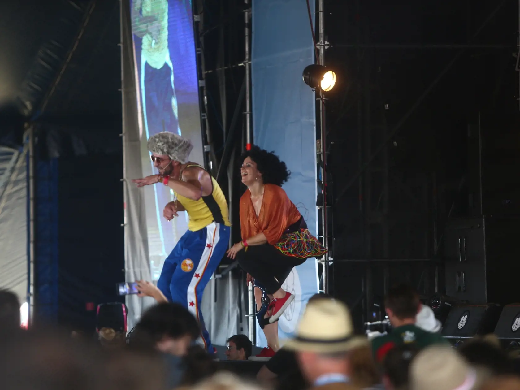 petra polnisova a laco cmorej tancuju pocas workshopu flitre v rytme na festivale pohoda 2017
