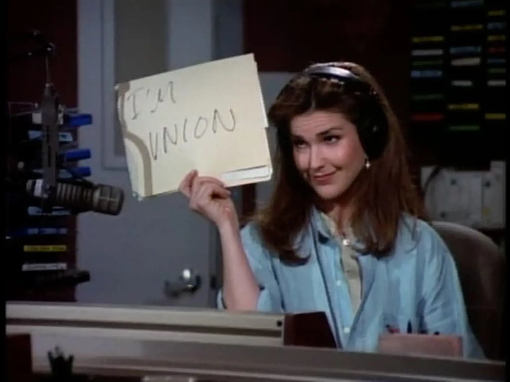 Peri Gilpin – Roz Doyle