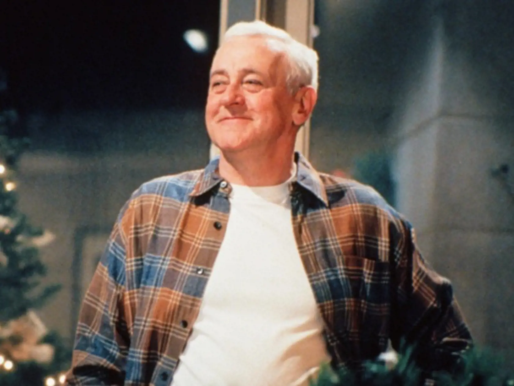 Hviezda seriálu Frasier John Mahoney už nie je medzi živými.