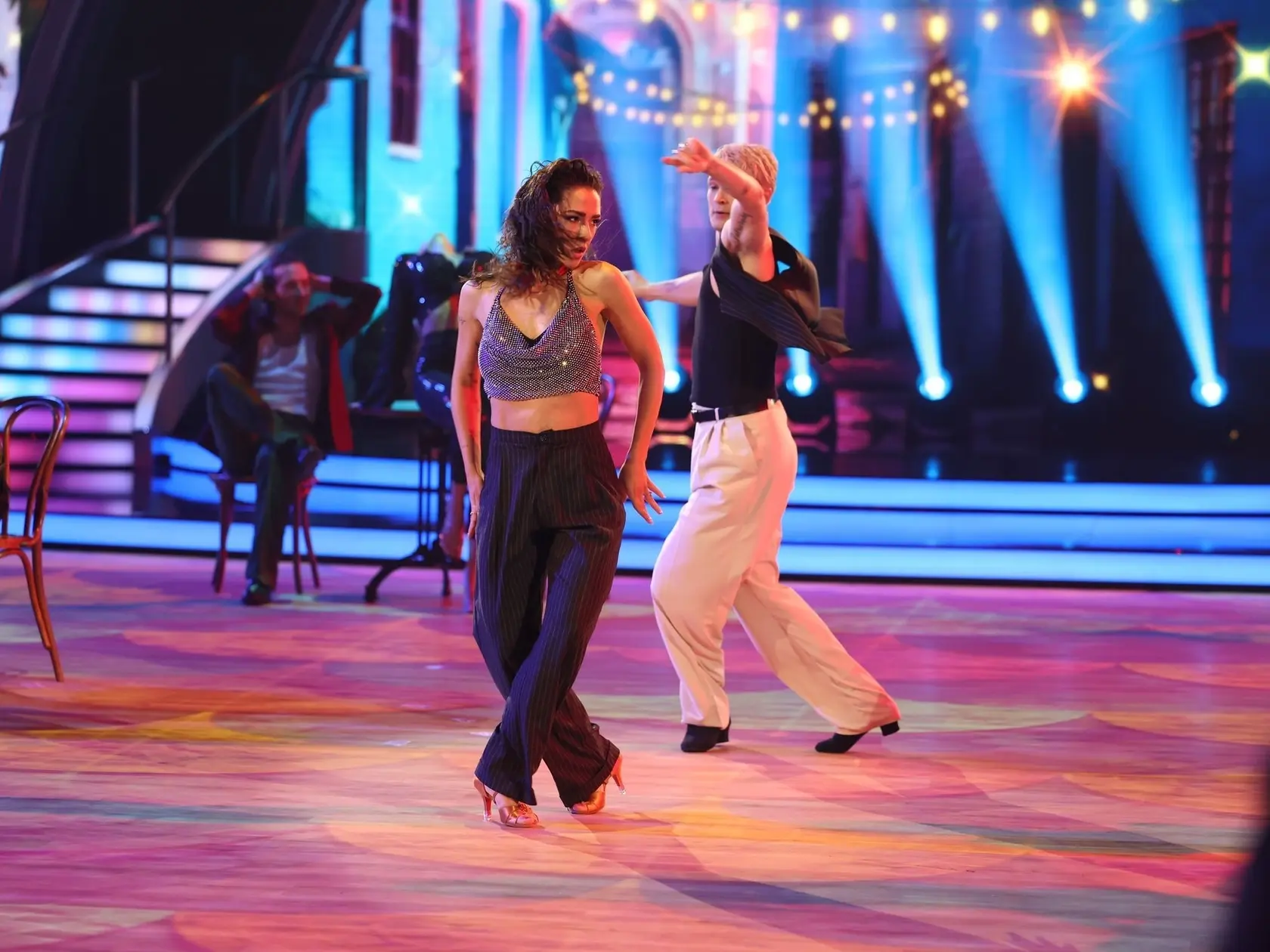 Piate kolo Let's Dance. Na snímke Eva Burešová a Matyáš Adamec.