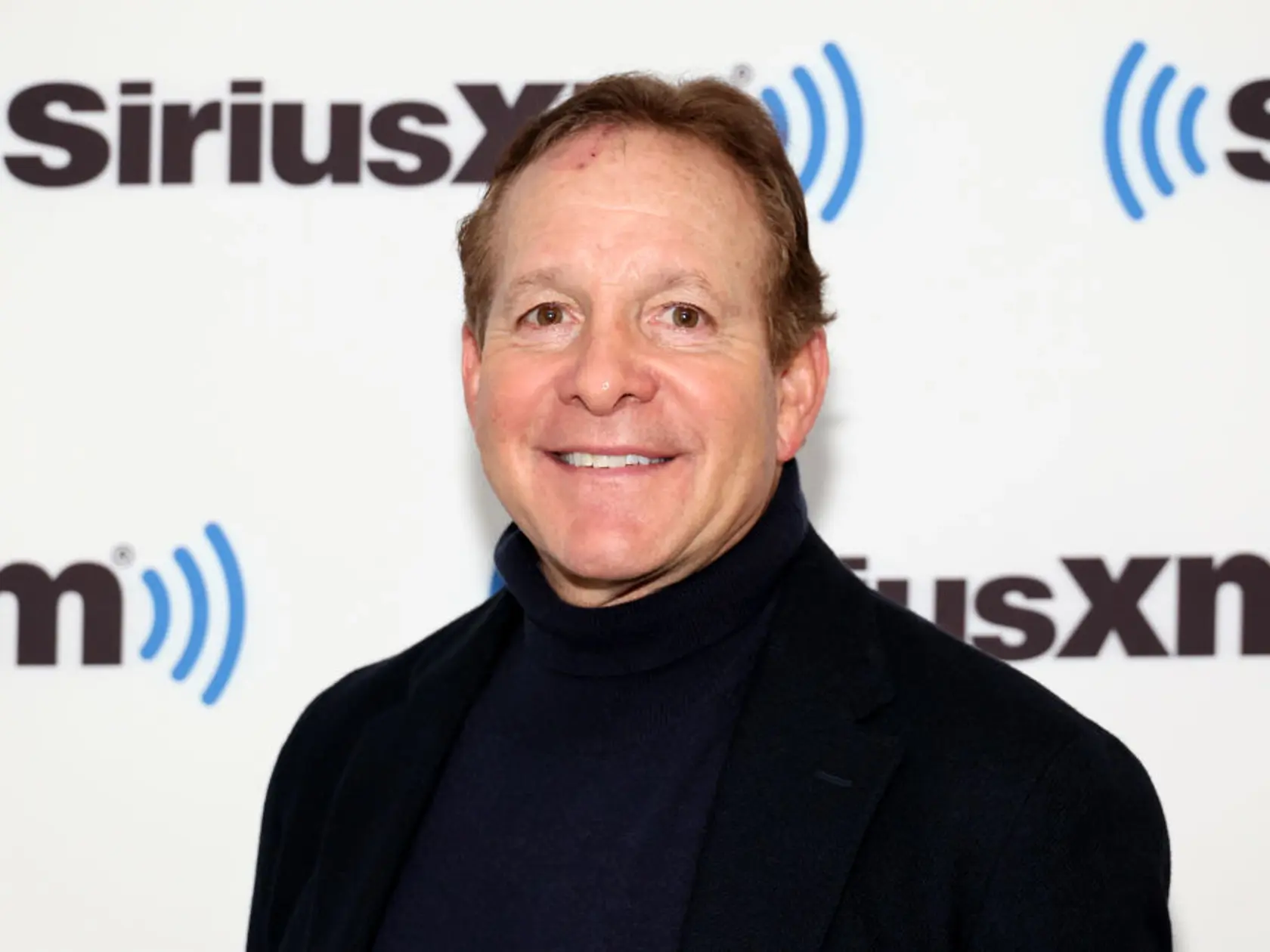 Herec Steve Guttenberg, ktorý sa medzi fanúšikmi preslávil aj vďaka úlohe poručíka Mahoneyho v legendárnom seriáli Policajná akadémia, prežíva náročné chvíle v súkromnom živote.