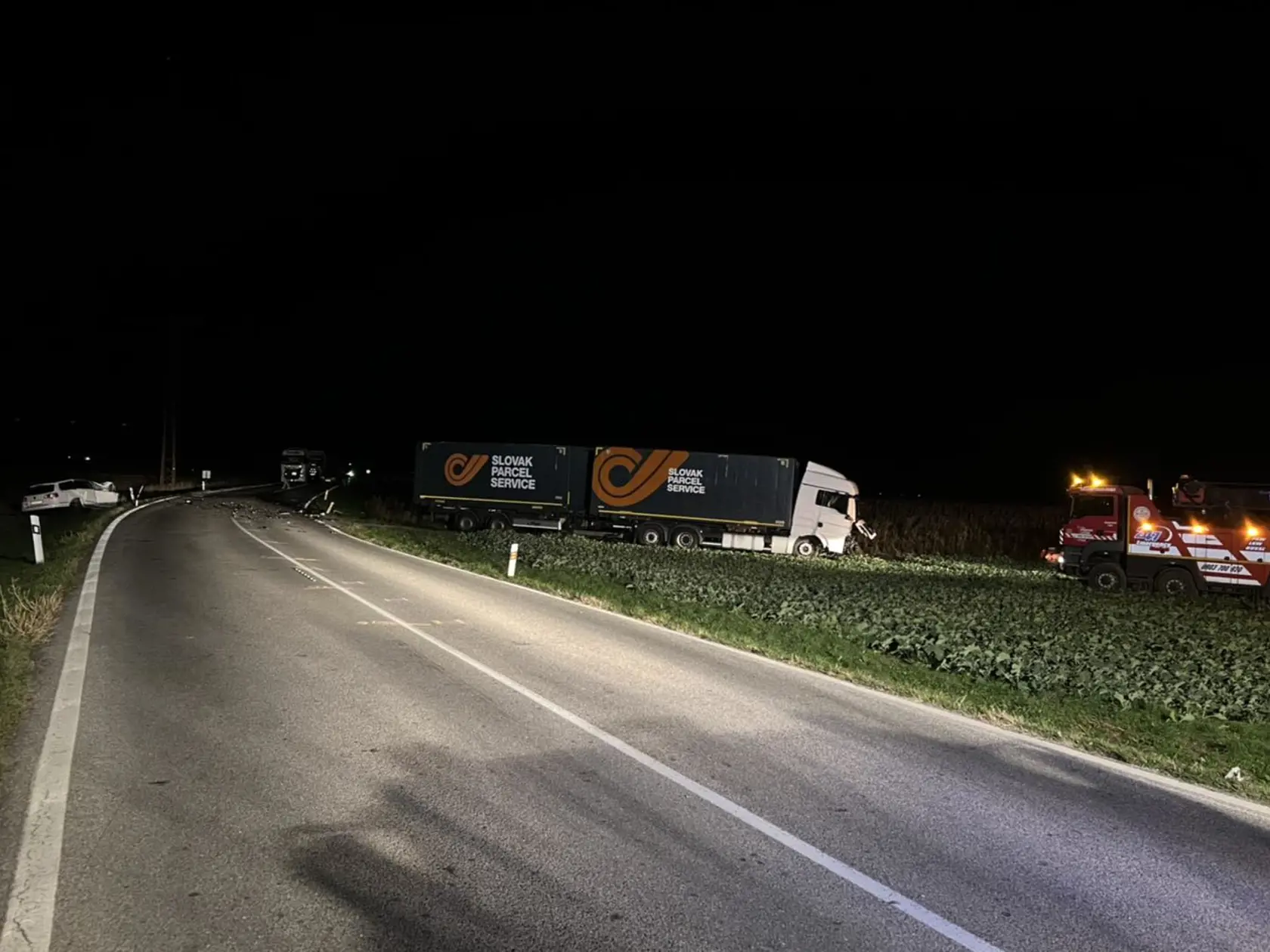 Talentovaný mladý futbalista neprežil čelnú zrážku s kamiónom v protismere.