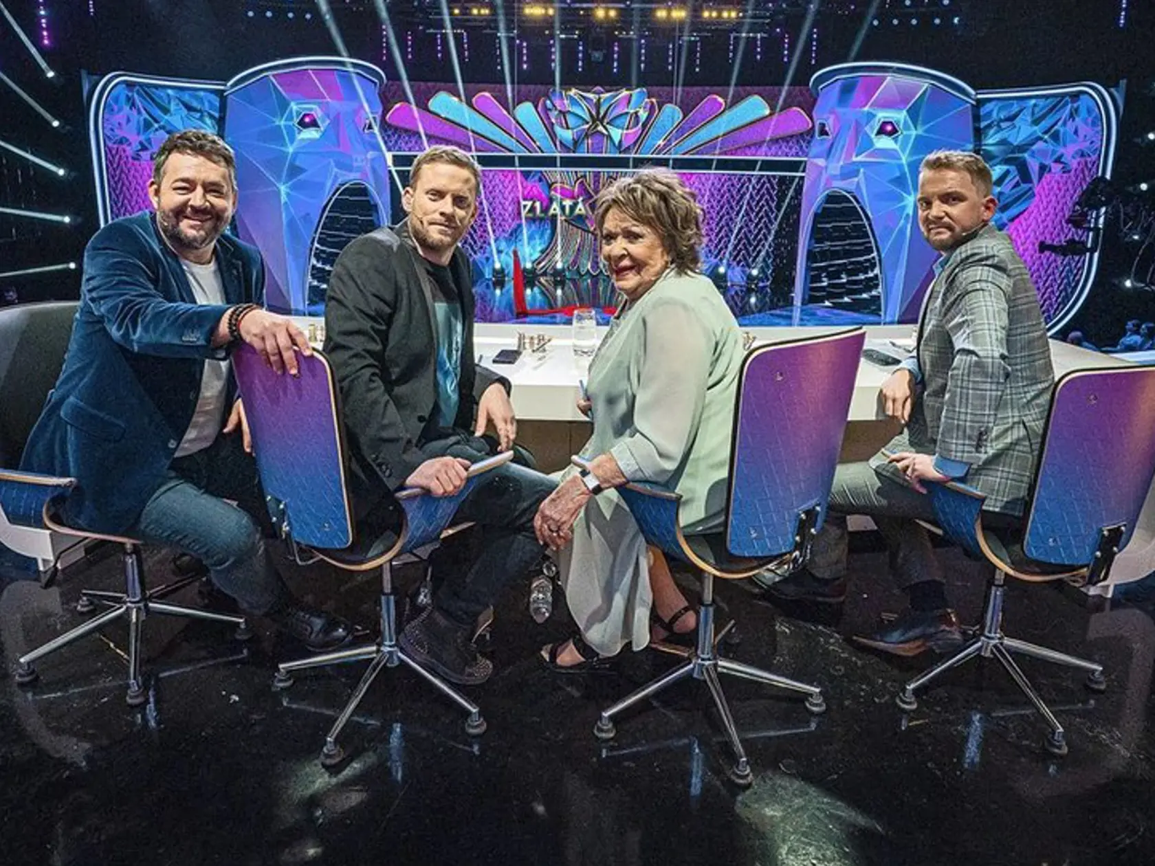 Jiřina Bohdalová s kolegami v šou Zlatá maska, ktorá štartuje už čoskoro.