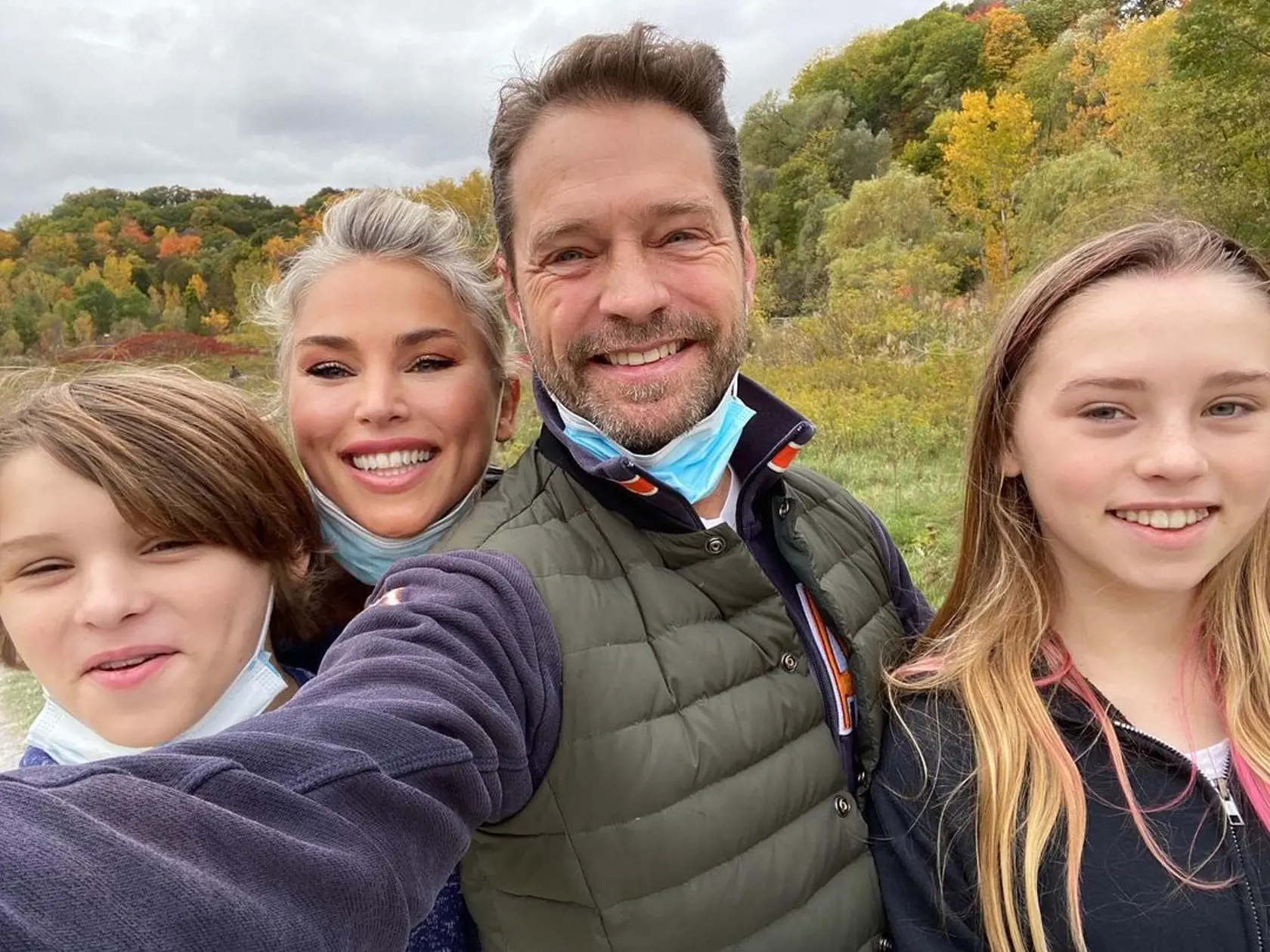 Jason Priestley so svojou rodinkou