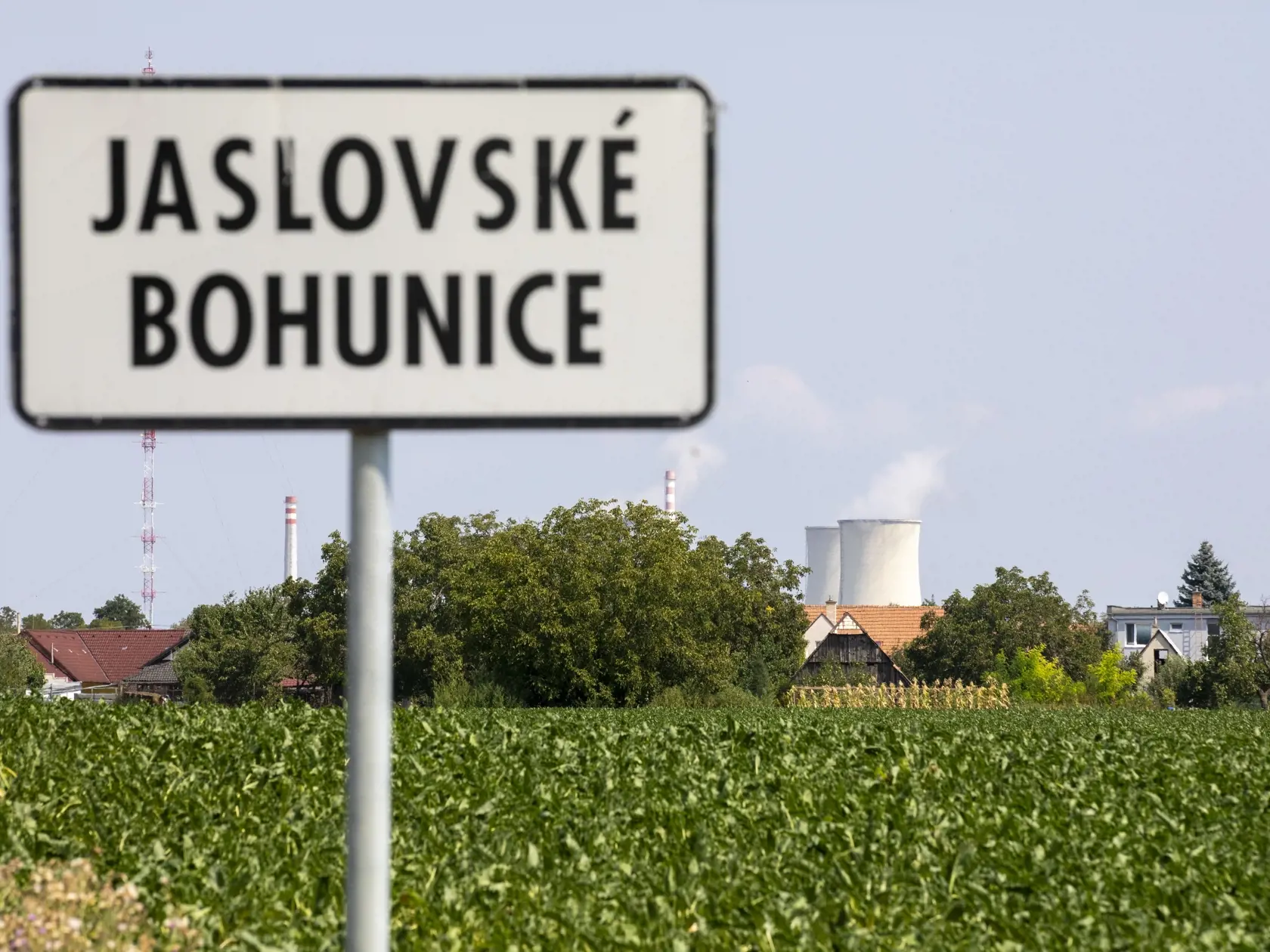 Na snímke sú obce, ktoré sú v priamom pásme ohrozenia atómovou elekrárńou v Jaslovských Bohuniciach.