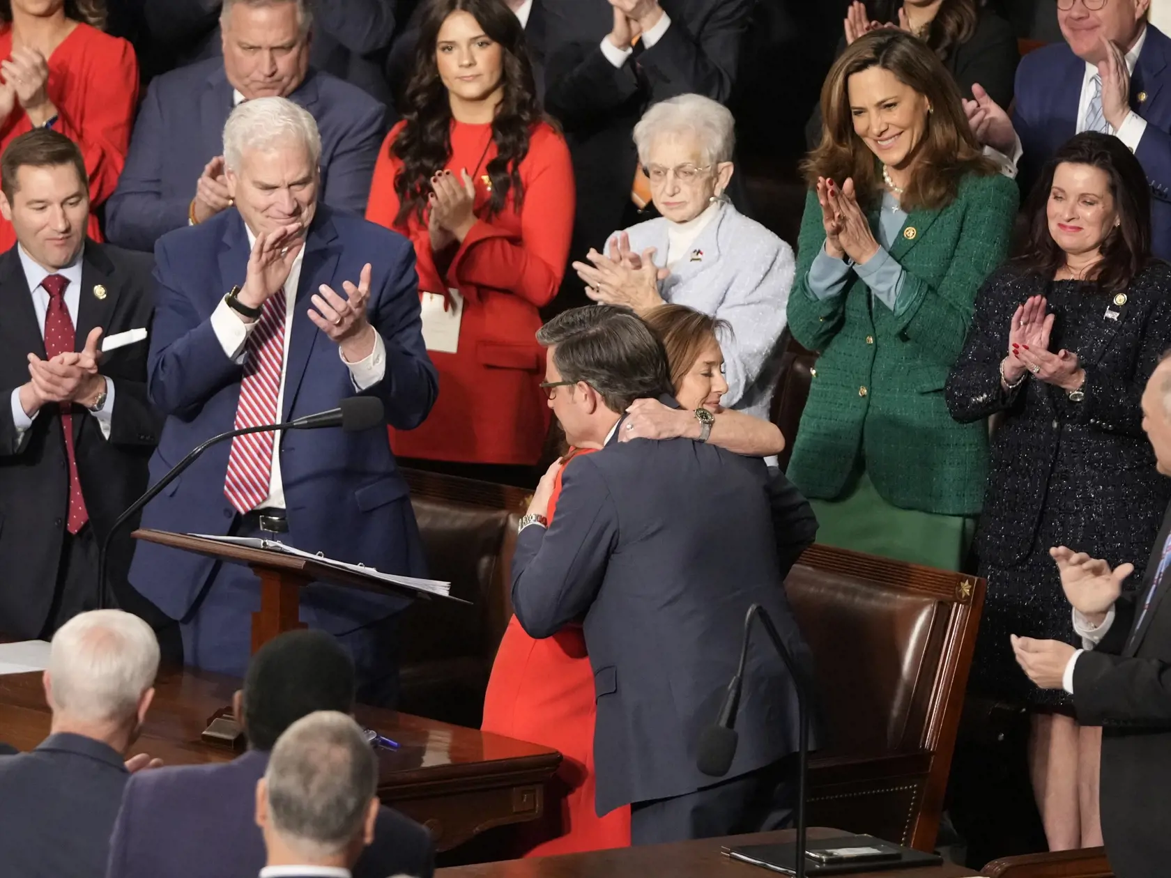 Šéf americkej diplomacie Marco Rubio však podľa AFP trvá na tom, že Washington sa o Putinovom Rusku vyjadruje jasne. "Nikto tu netvrdí, že Vladimir Putin tento rok dostane Nobelovu cenu za mier," povedal v televízii ABC. Prvým krokom k zaisteniu mieru ale podľa neho je, aby Rusko a Ukrajina spolu rokovali.