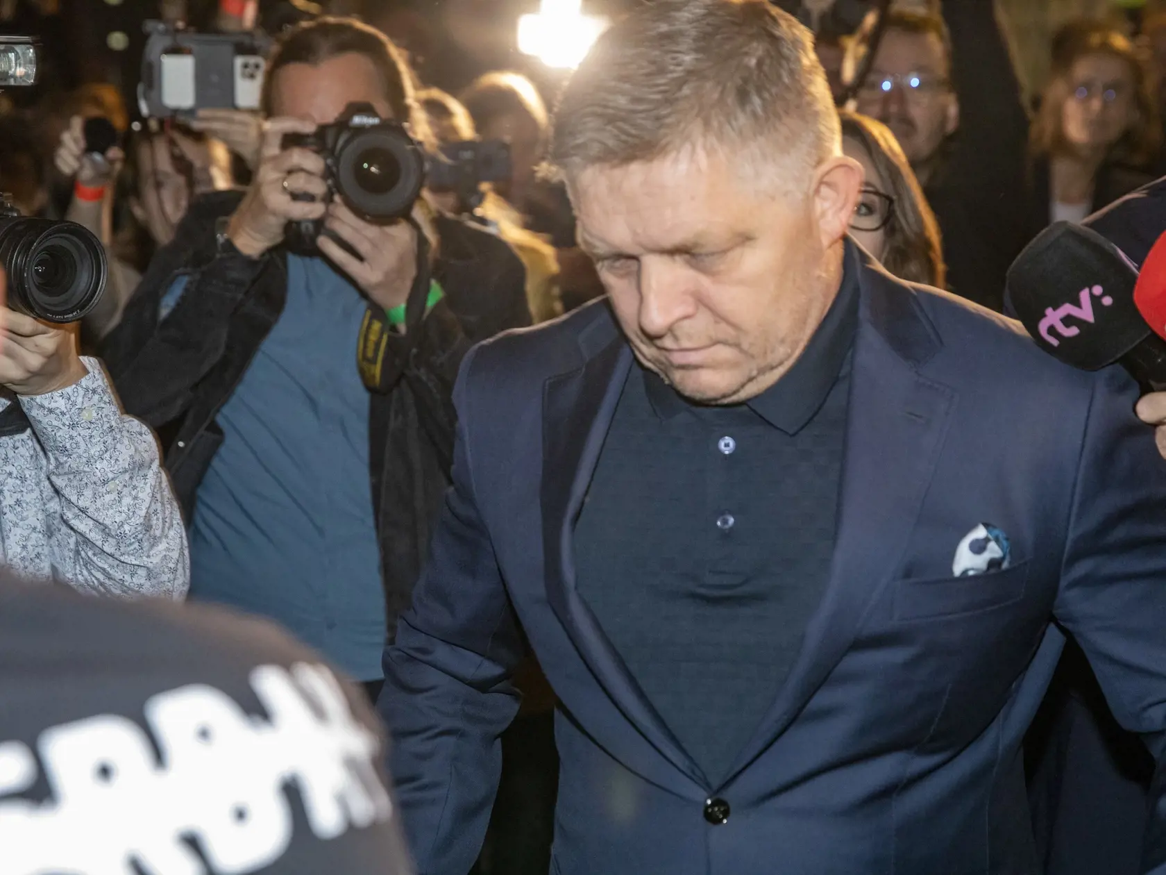 Na snímke je  centrála politickej strany SMER-SD na Súmračnej ulici počas parlamentných volieb 2023, prichádza Róbert Fico.