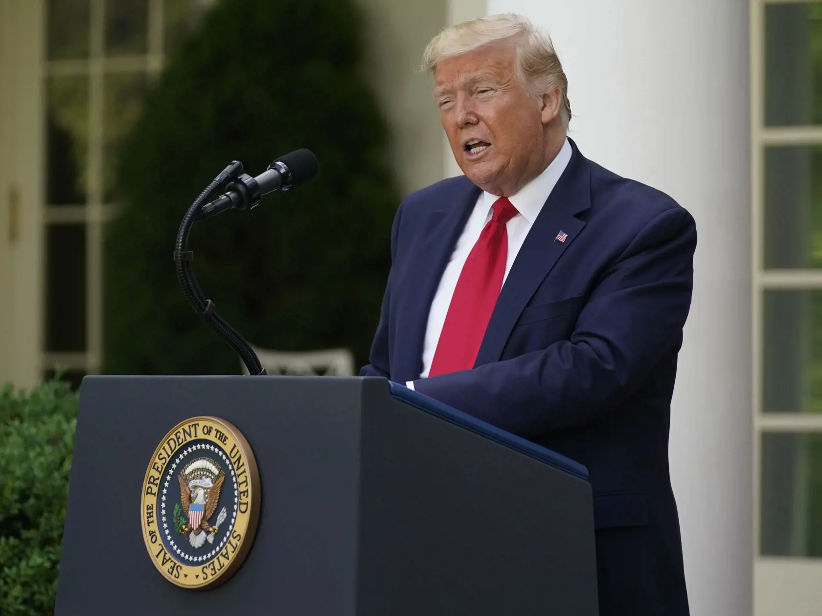 KK3 Washington - Americký prezident Donald Trump hovorí na podujatí o ochrane seniorov pred cukrovkou 26. mája 2020 vo Washingtone. FOTO TASR/AP
President Donald Trump speaks at an event on protecting seniors with diabetes in the Rose Garden White House, Tuesday, May 26, 2020, in Washington. (AP Photo/Evan Vucci)