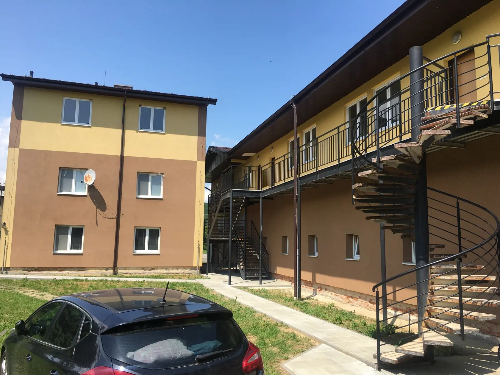 Výstavbou nájomných bytov chcela obec prilákať do Novej Kelče mladých ľudí.