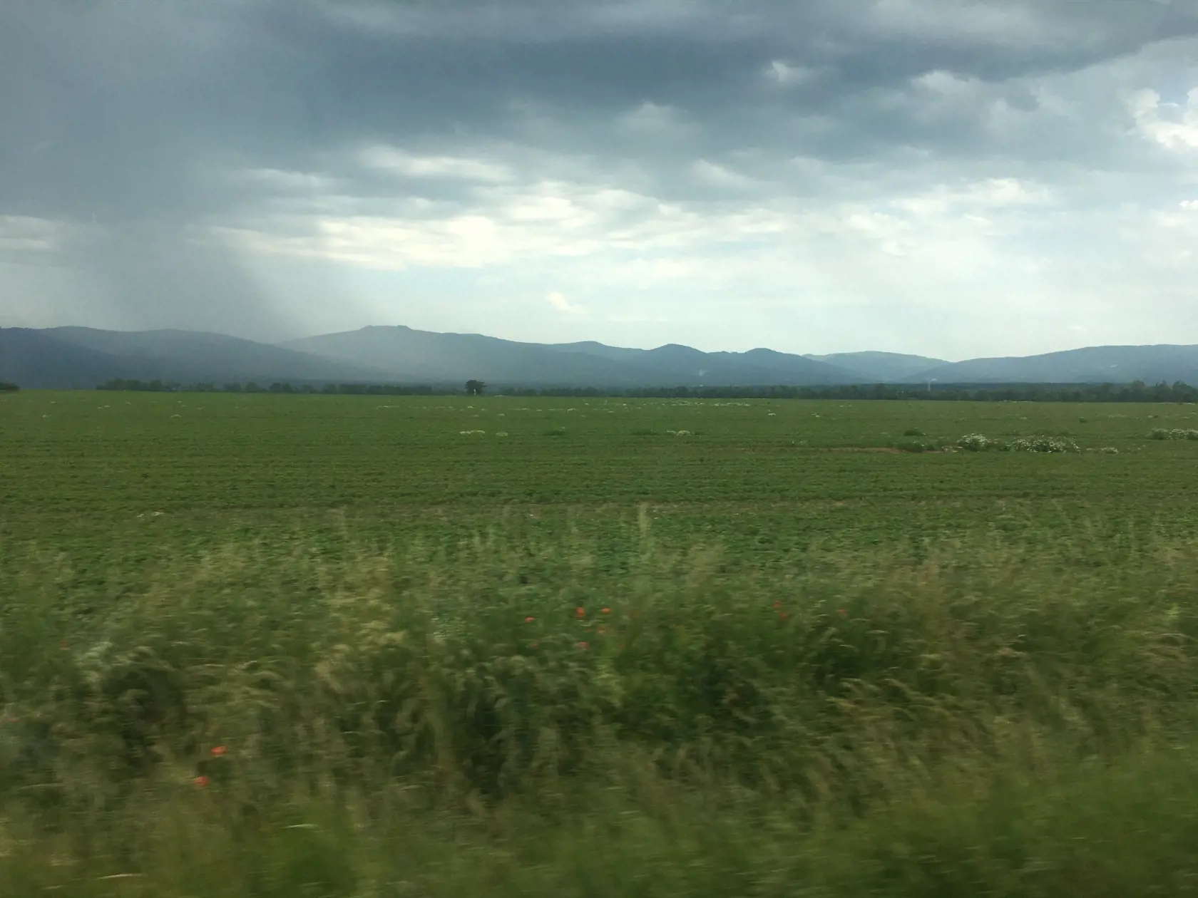 Rovinatá a úrodná pôda na východe Slovenska sa stala predmetom bojov.