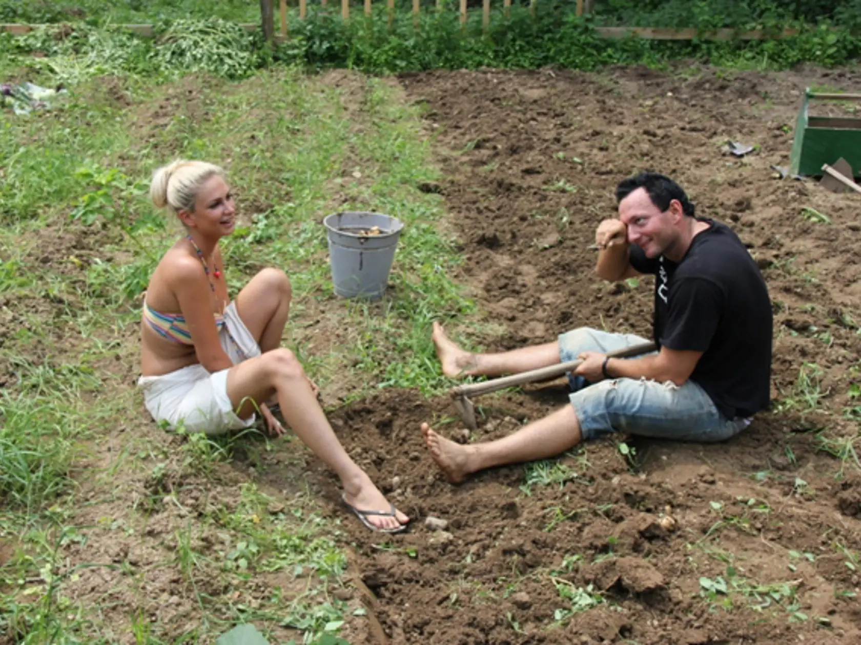 Nespustil z nej očí: Playmate Járová očarila farmára Ferleťaka.