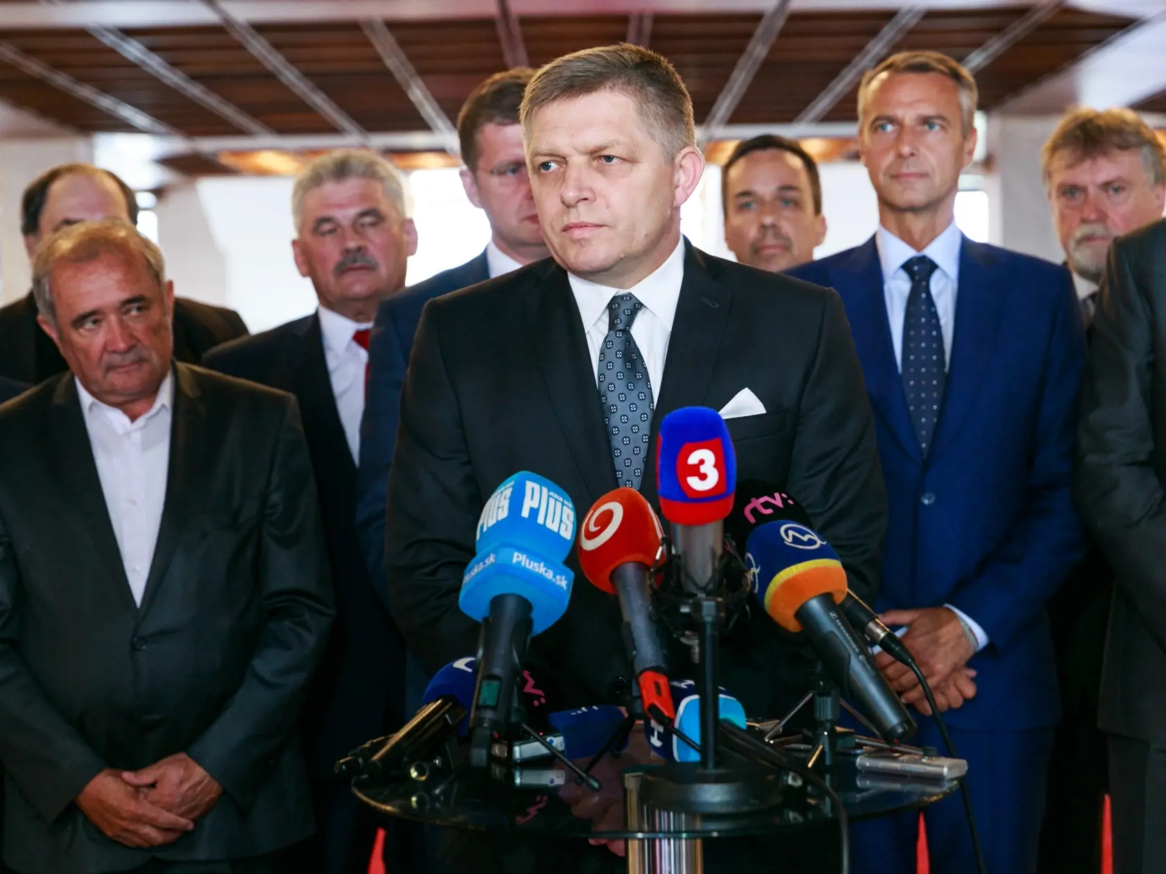 Vyjadrenie strany Smer k správe o stave republiky od prezidenta SR Andreja Kisku. Na snímke Róbert Fico, strana smer.
